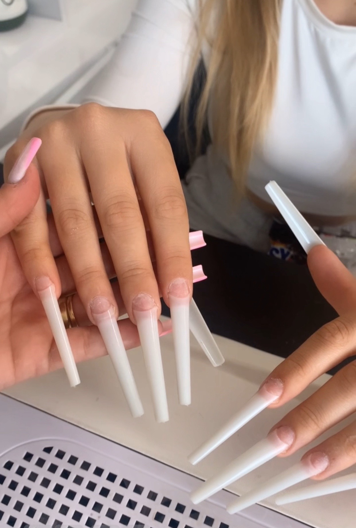 @Rexhi.nails