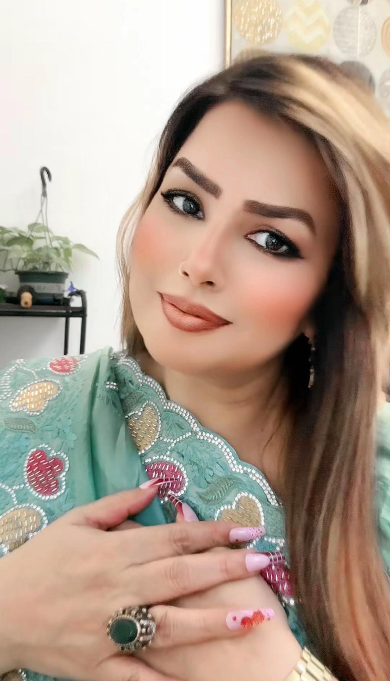 @Razia.rana.dubai