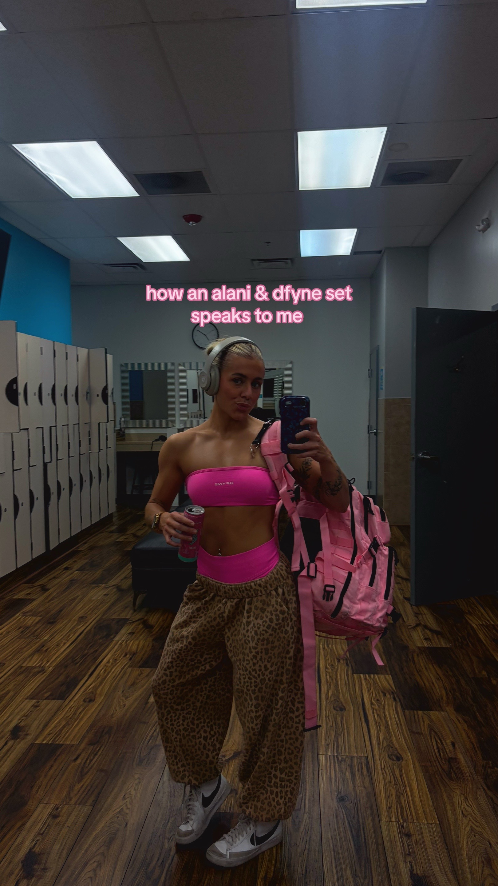@LEAH LIFTS🌟👙🙂&zwj;&harr;️😛