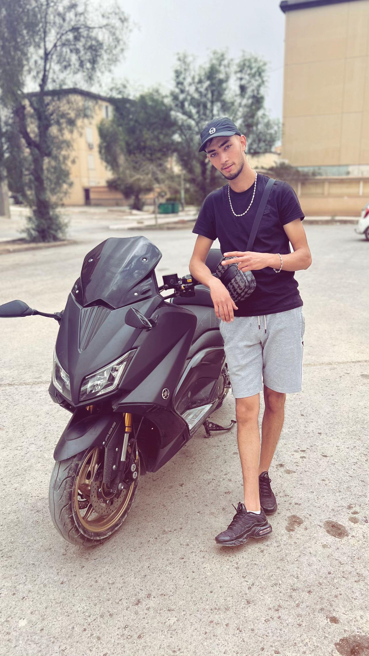 @Moha⚡️