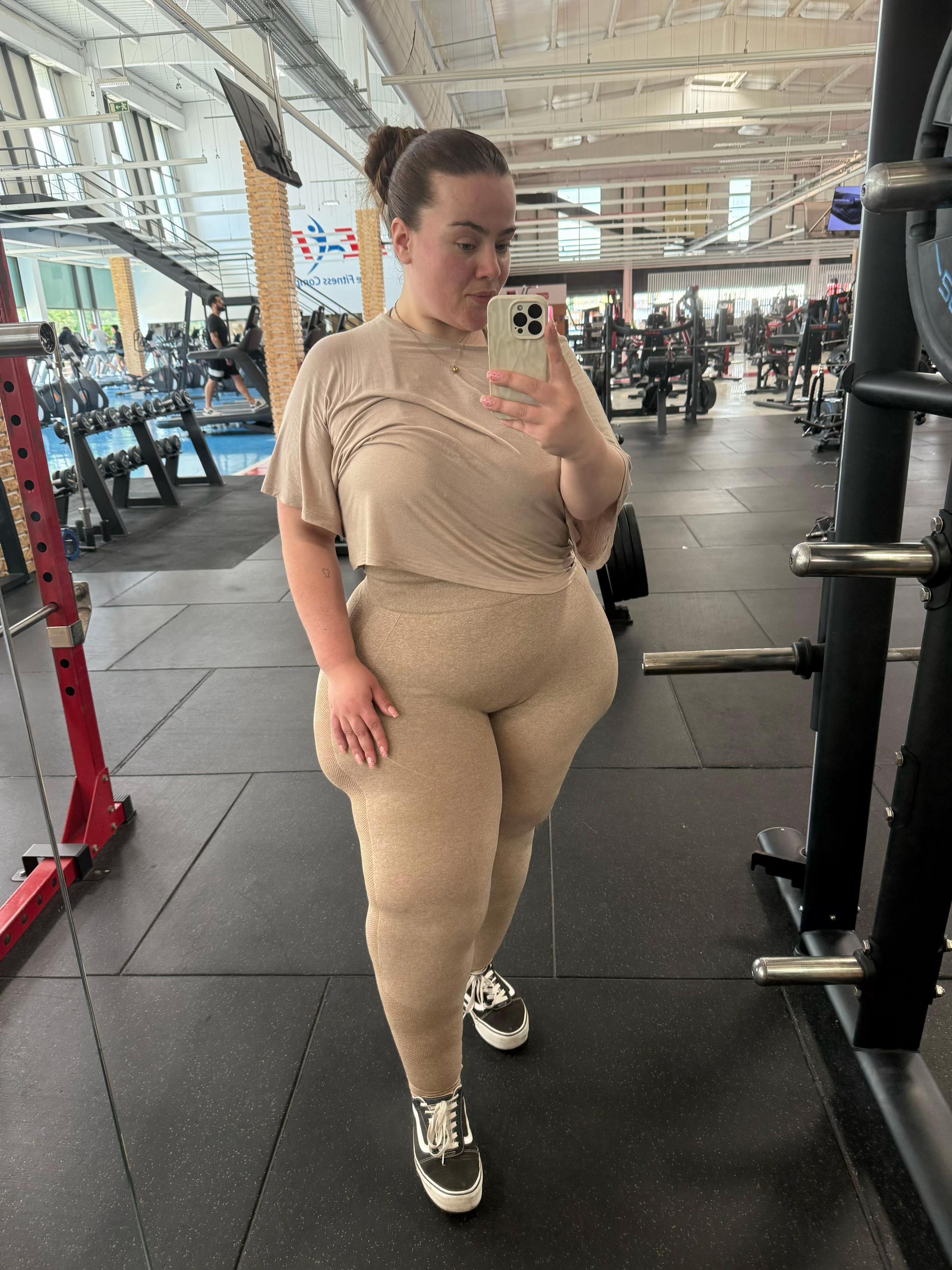 @Vitória Machado