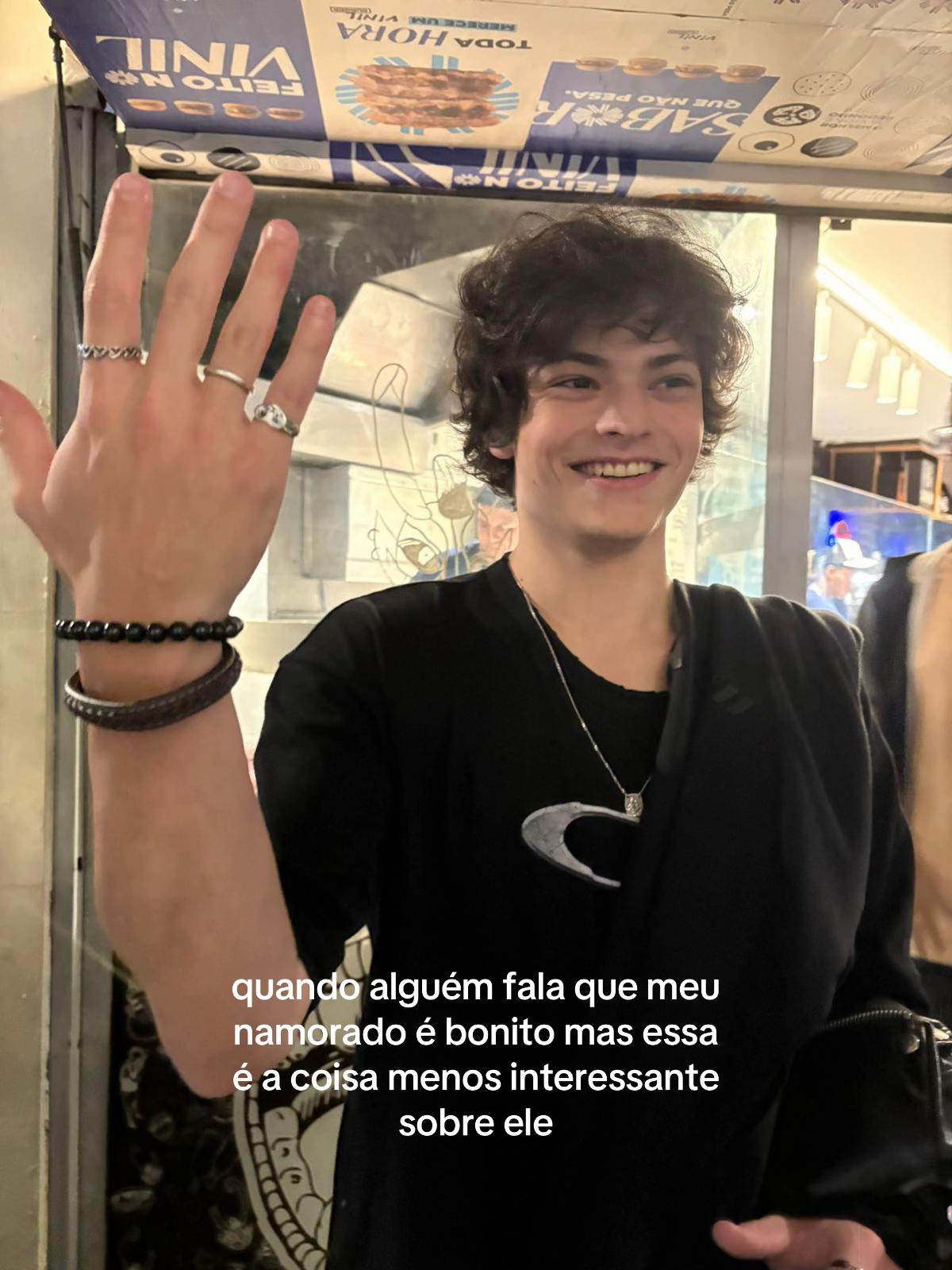@isaforneckt