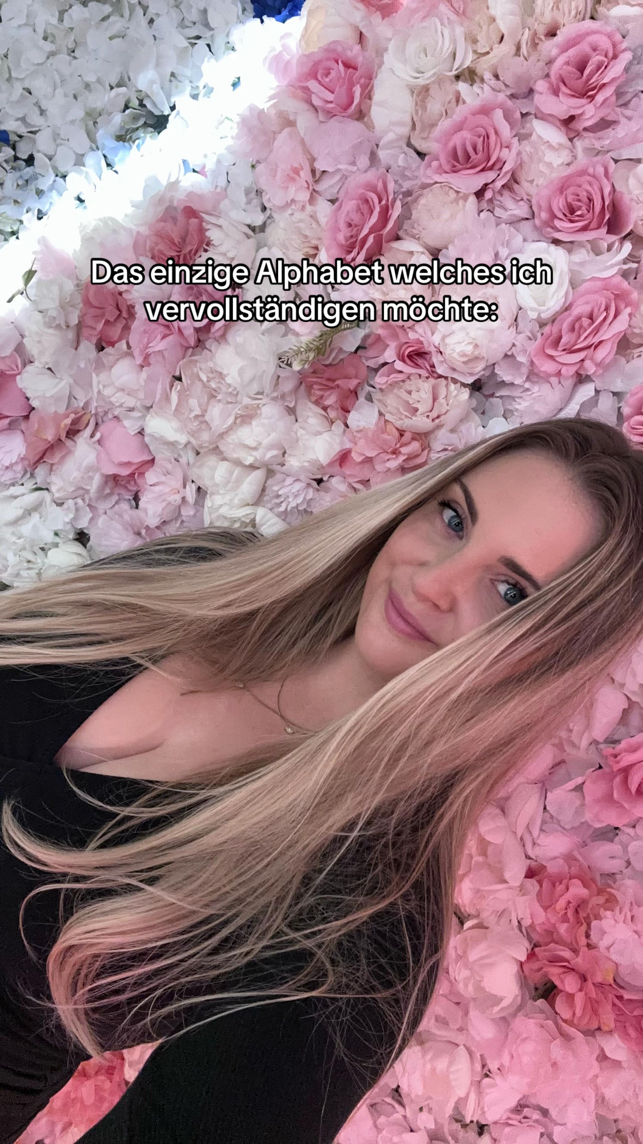 @nicolestk