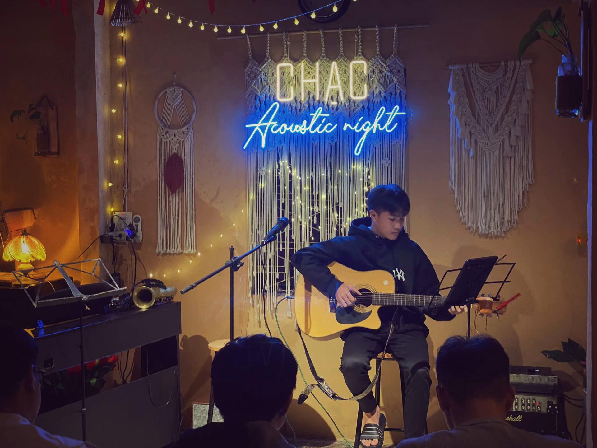 @CHẠC cơm nh&agrave; & c&agrave; ph&ecirc;