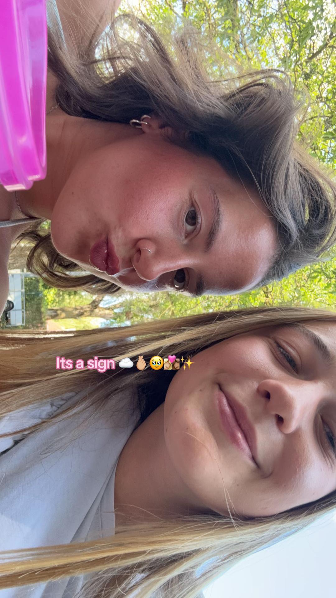 @Ellaaaa 🍓