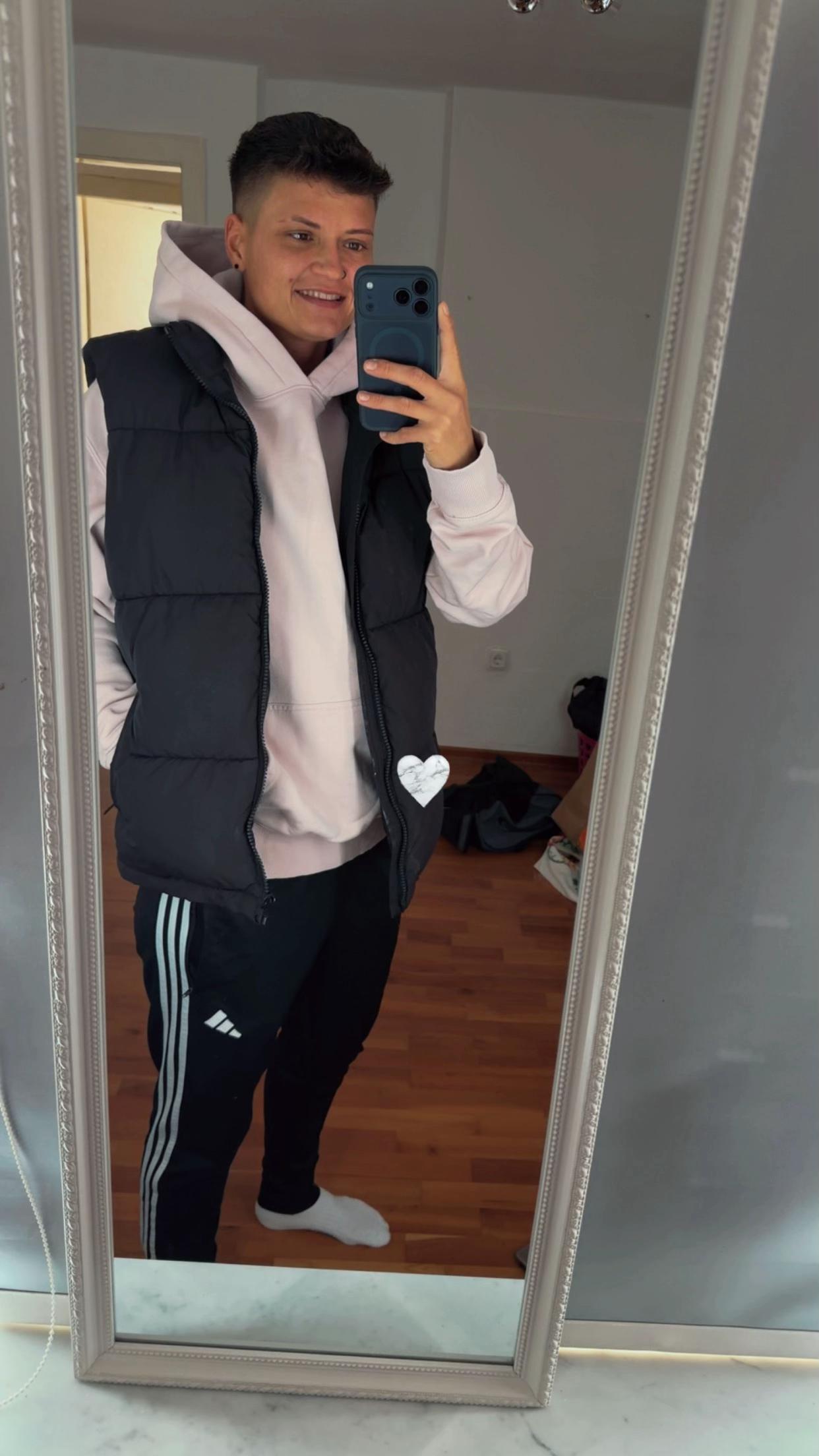 @Jasmiin 🦋🩶