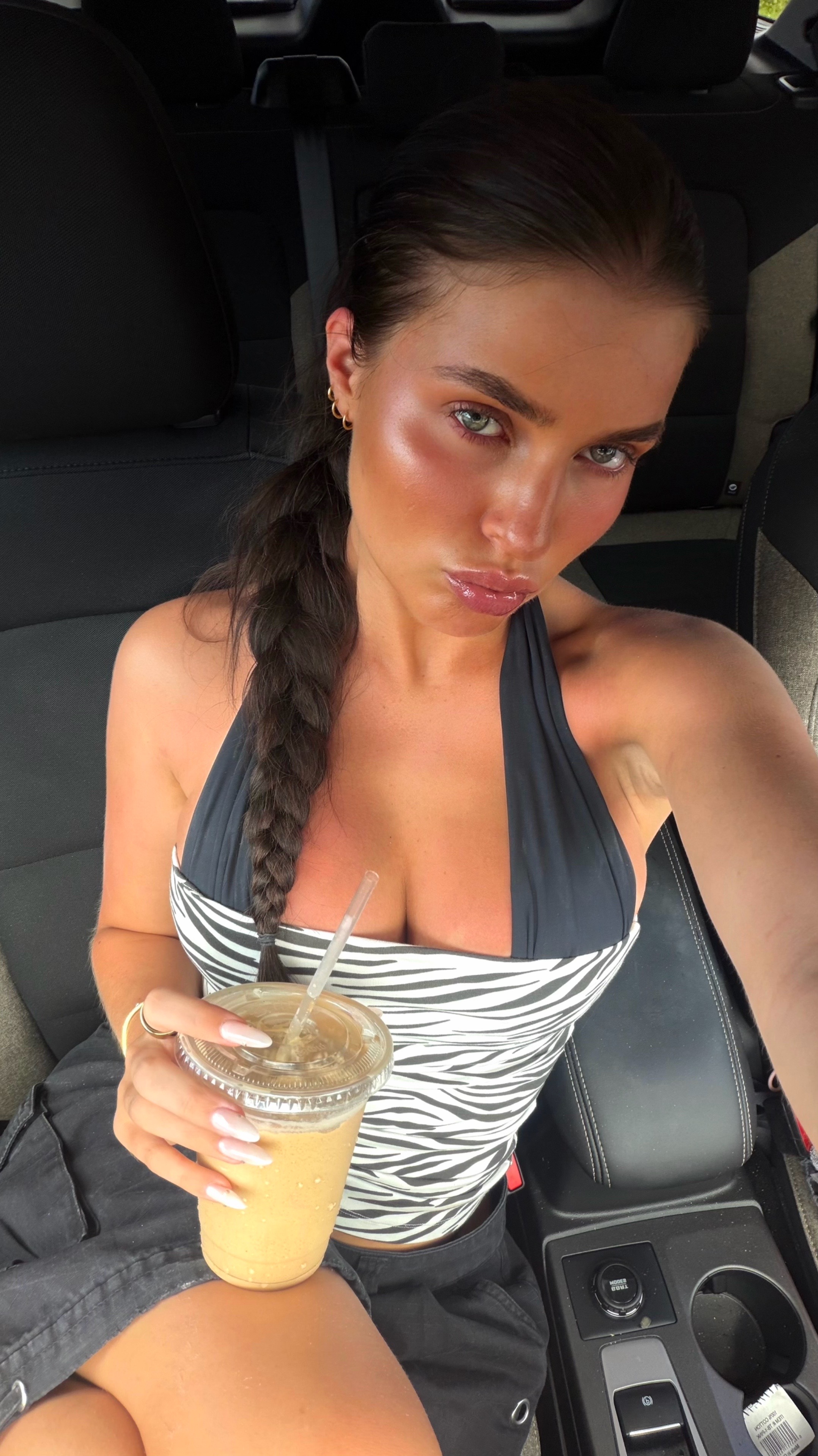 @ella bleu