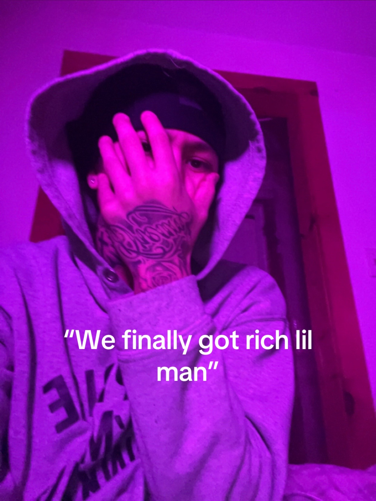 @&Aacute;J