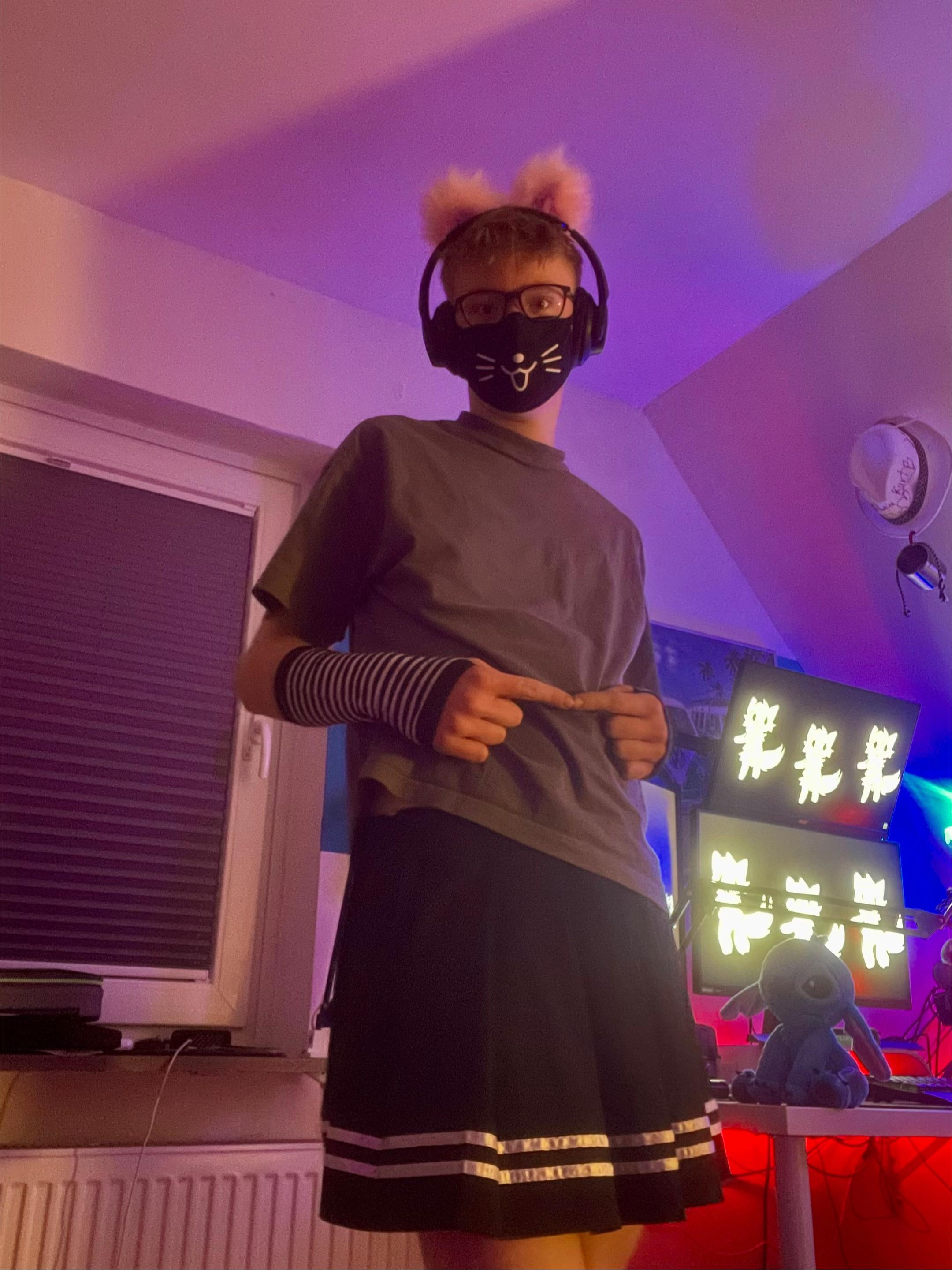 @Femboy_strubbi
