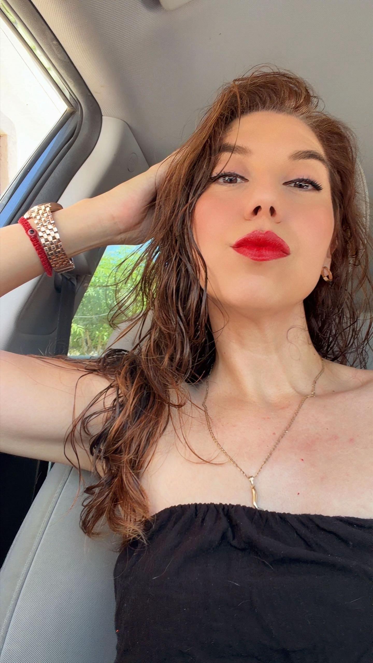 @Holasoyjanet