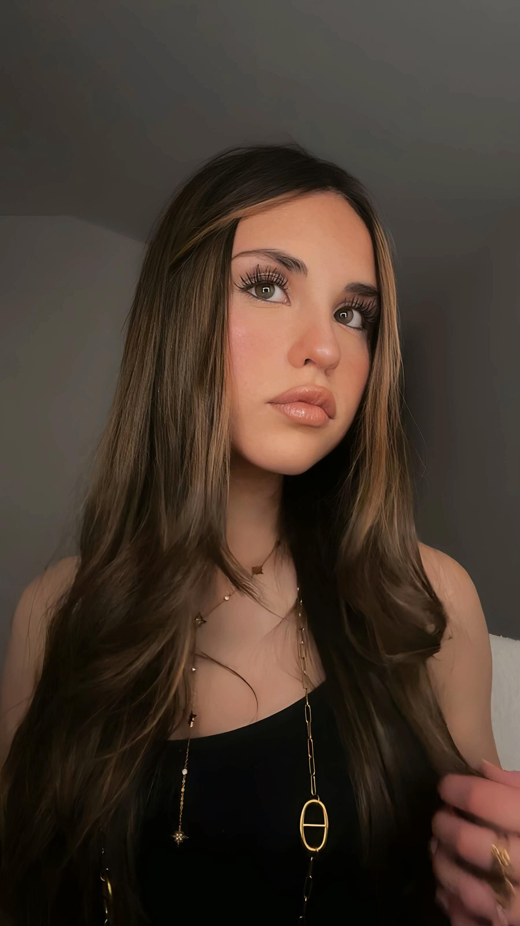 @𝑠𝑜𝑓𝑖𝑎