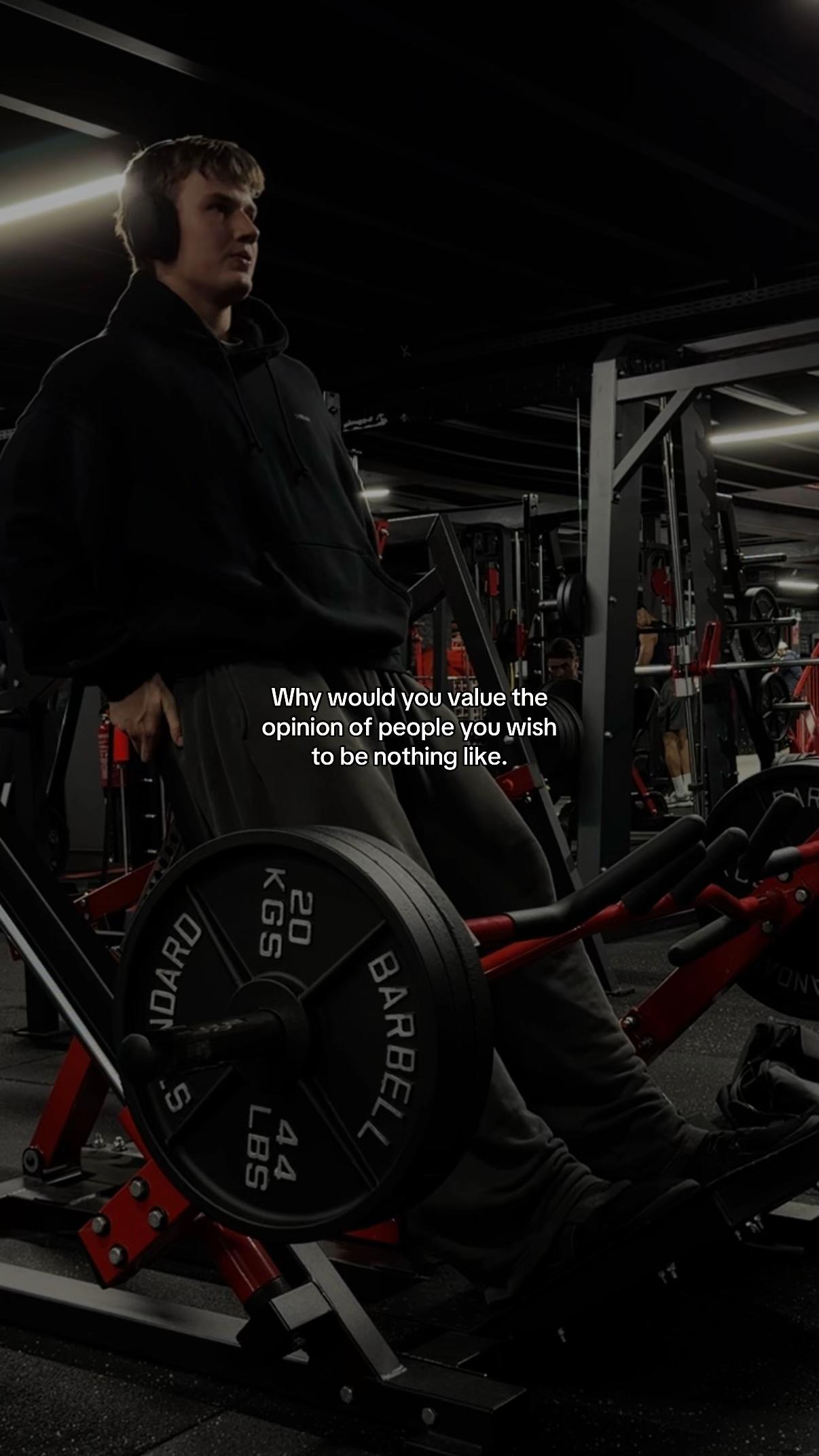@Piotrgym