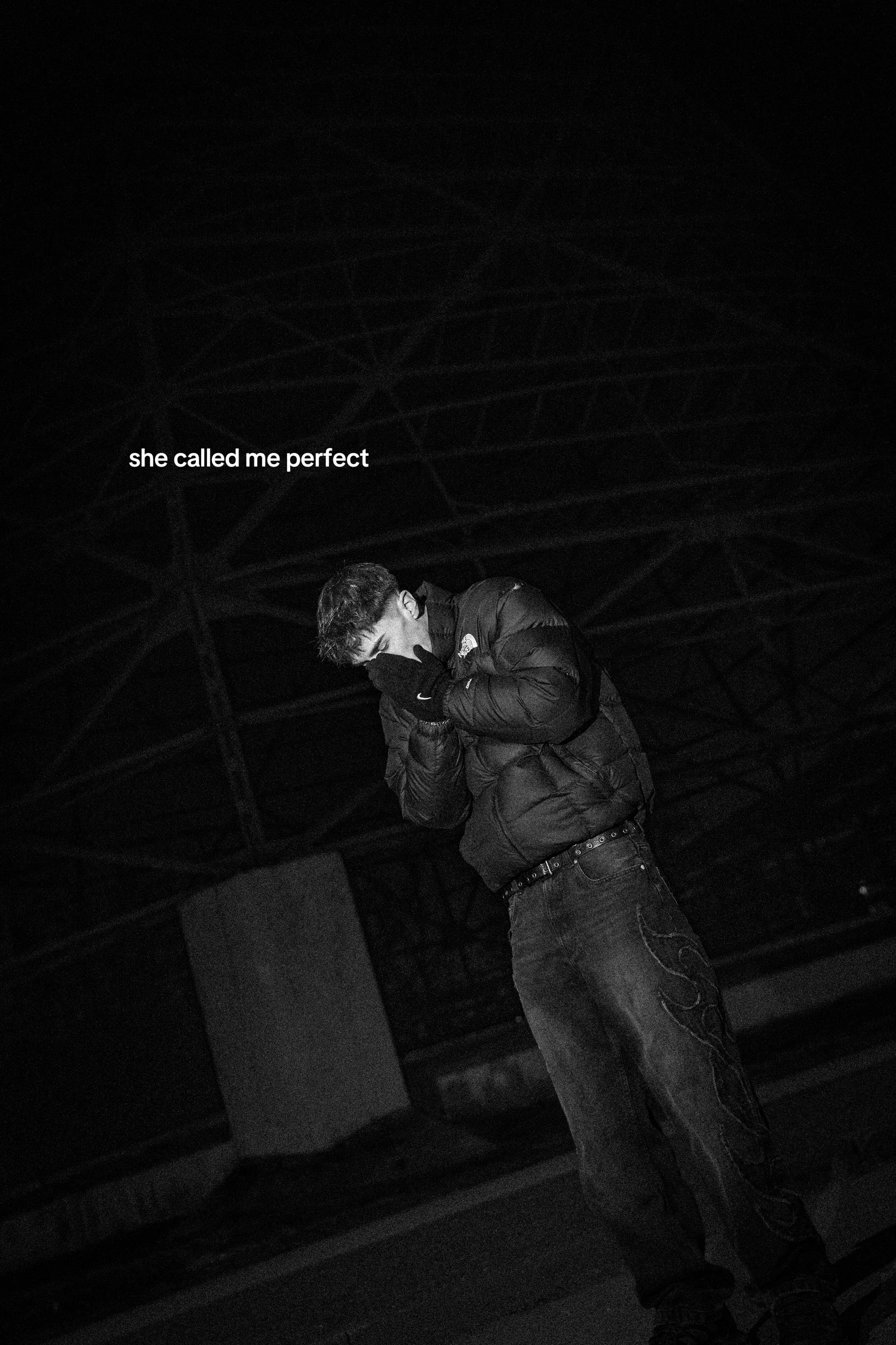 @♱