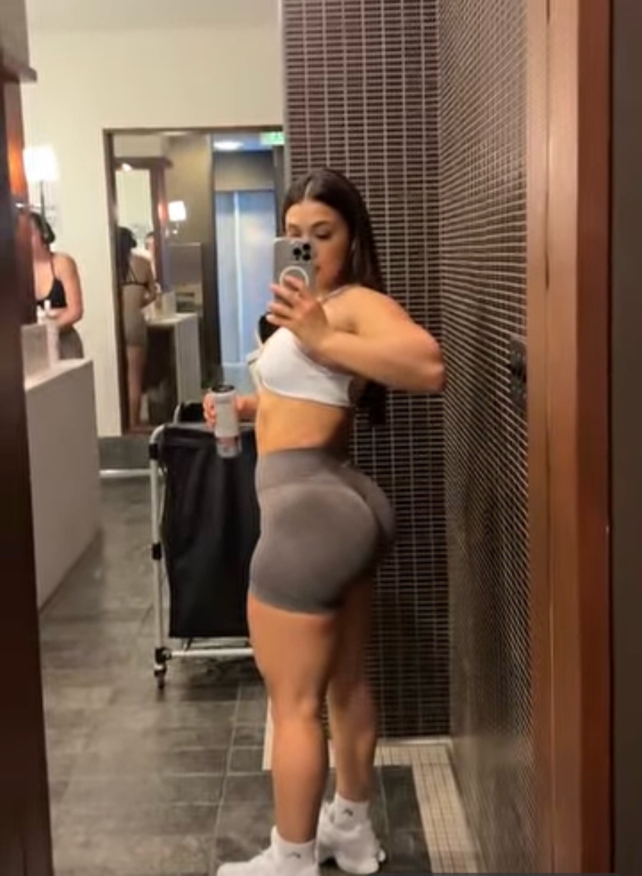 @ilovegymgirl77
