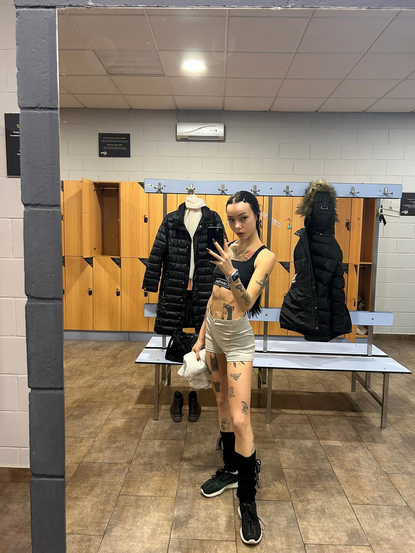 @itsviolacami