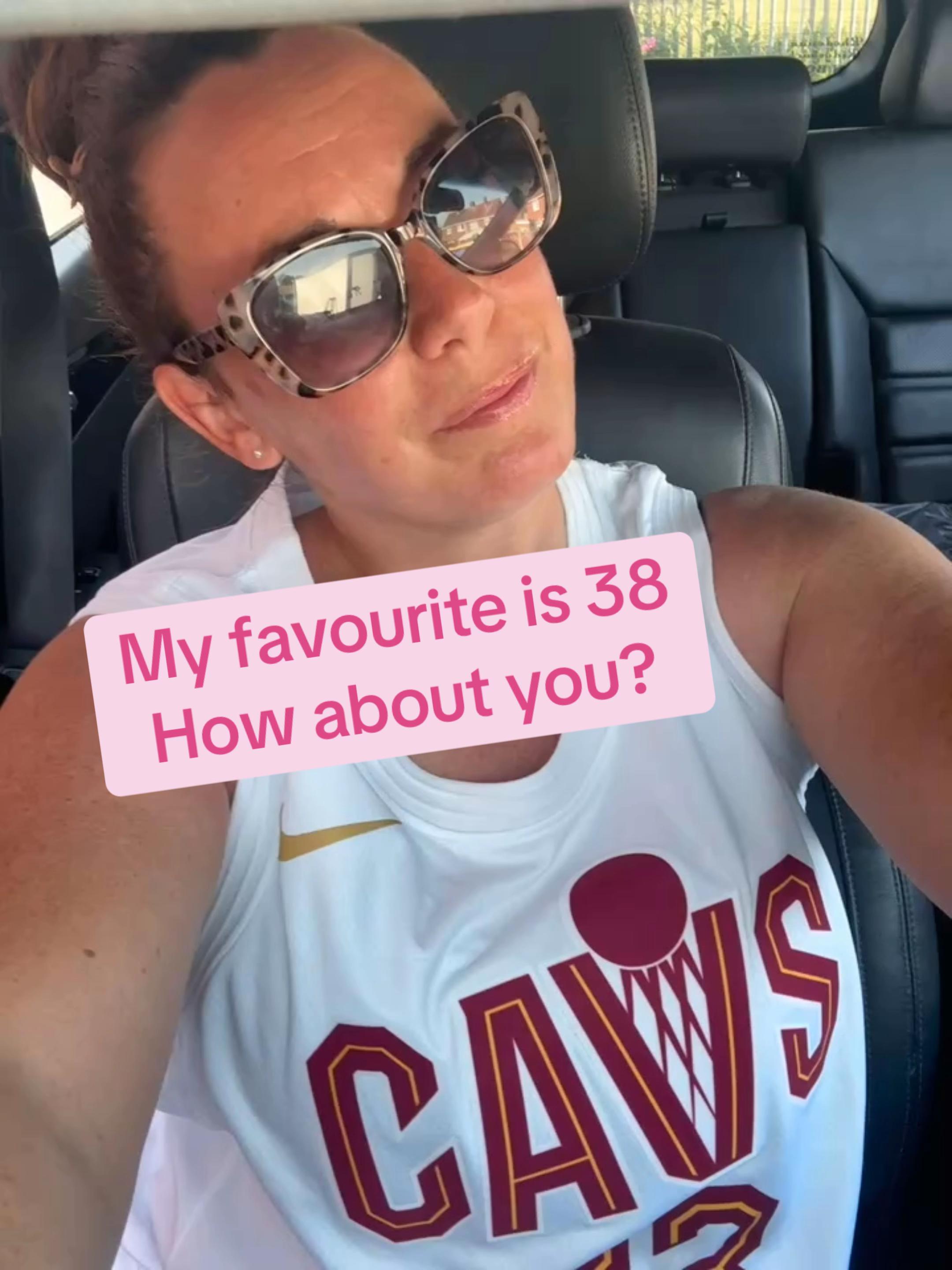 @Love_from_lottie_x