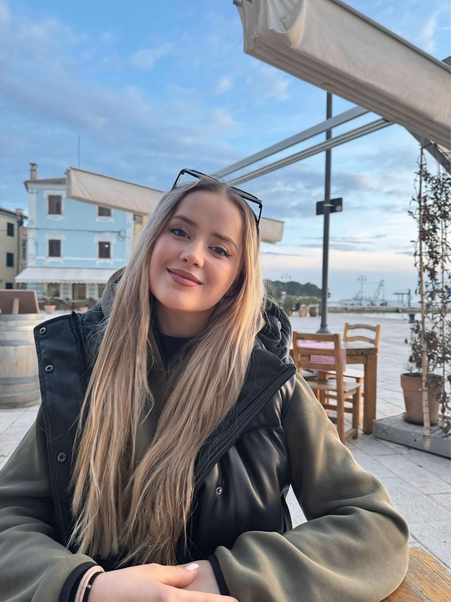 @Beslira Krasniqi