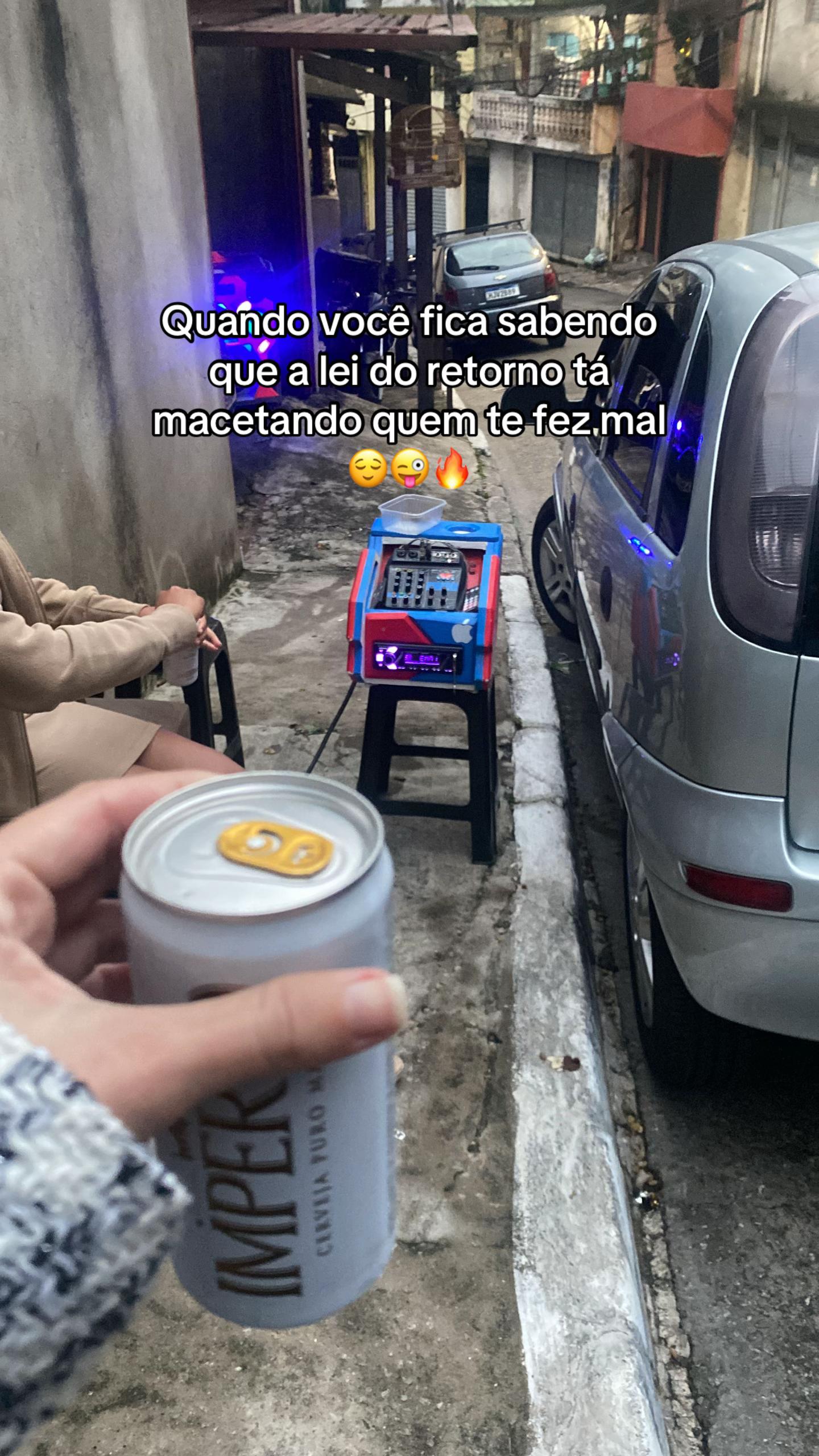 @Lara Chrisney