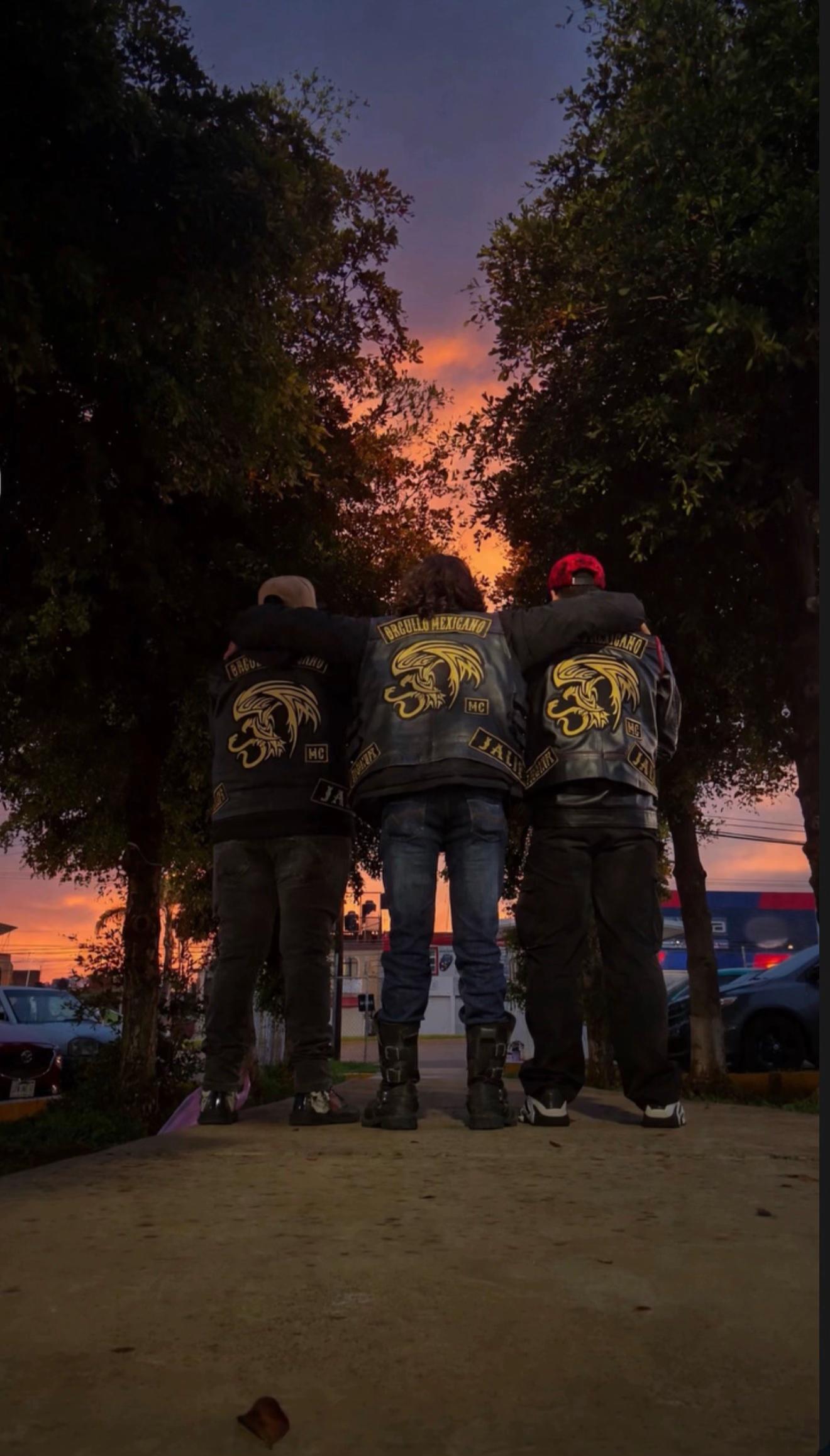 @Alejandro García 🖤💛🦅🇲🇽