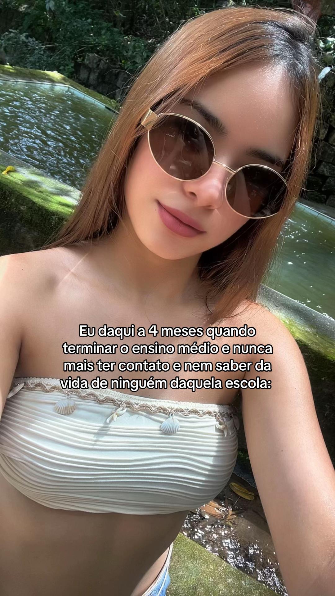 @Julia Mello