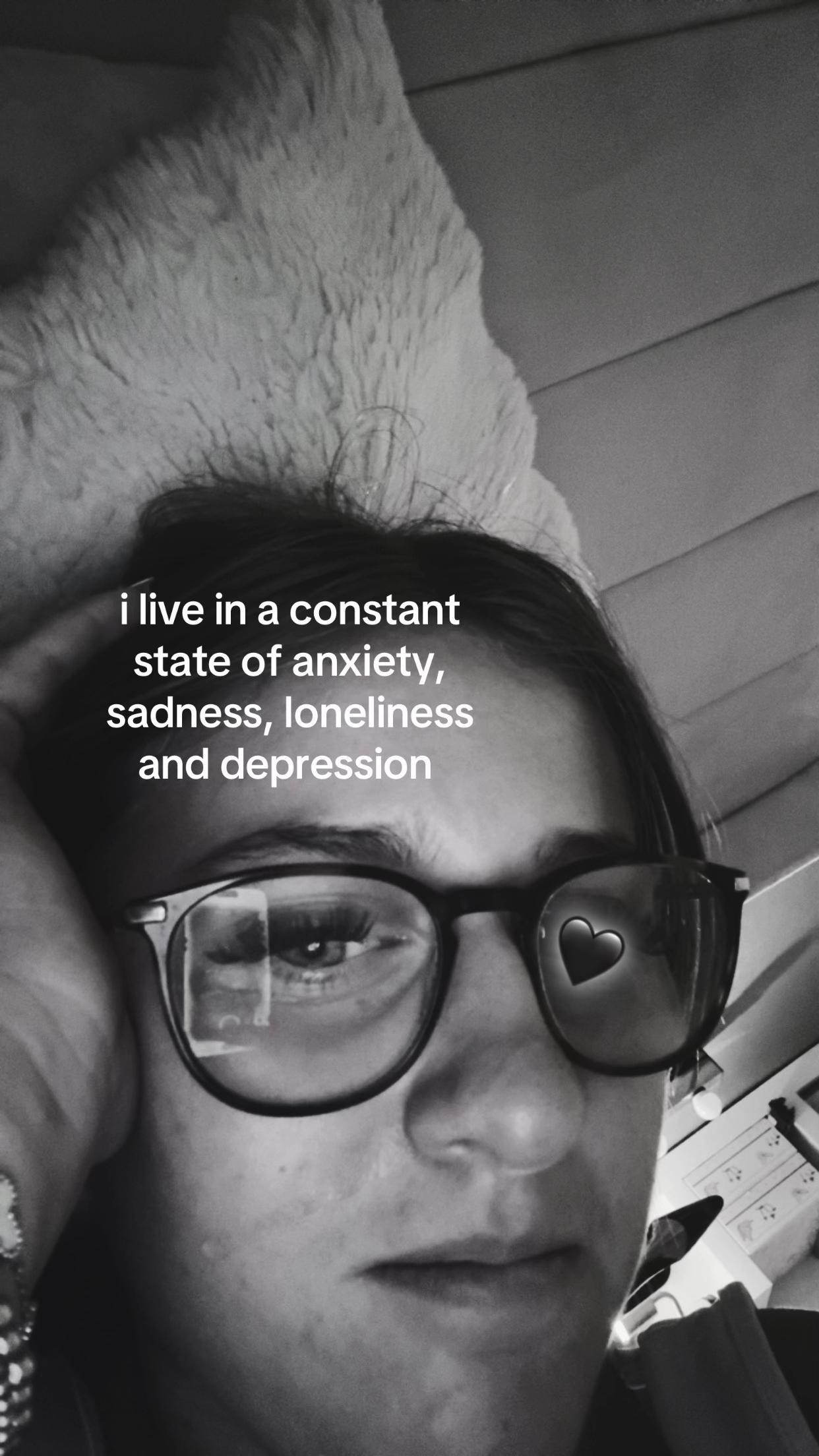 @𝑒𝓁𝓁🪭🍒