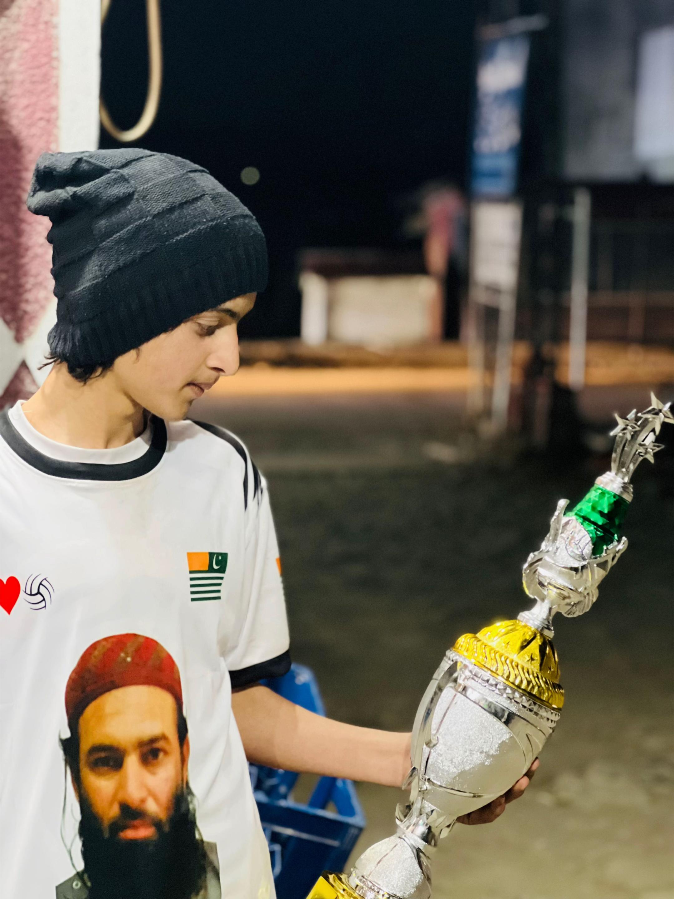 @حسین درویش 🚩👑