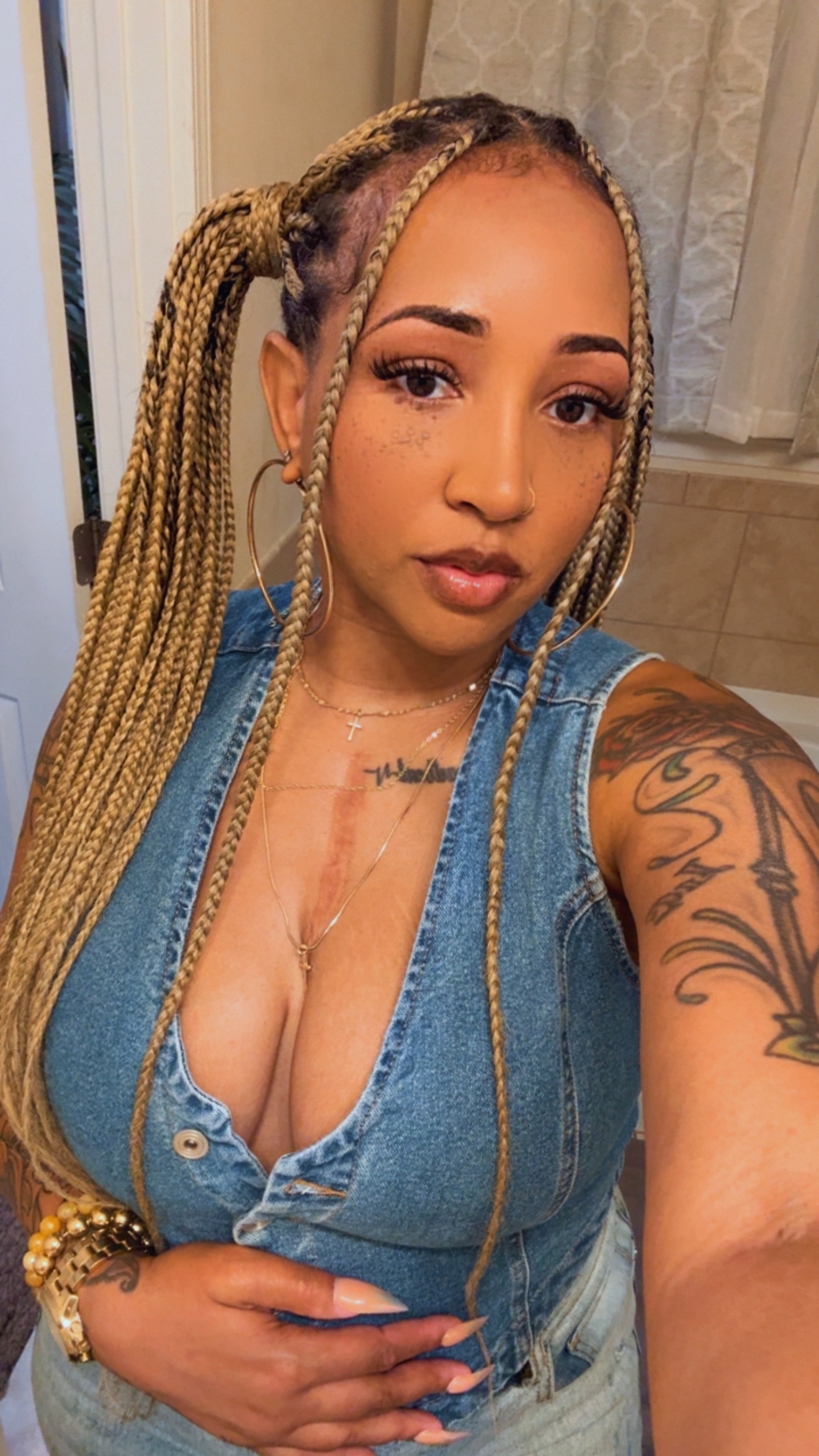 @Bamela_Lee