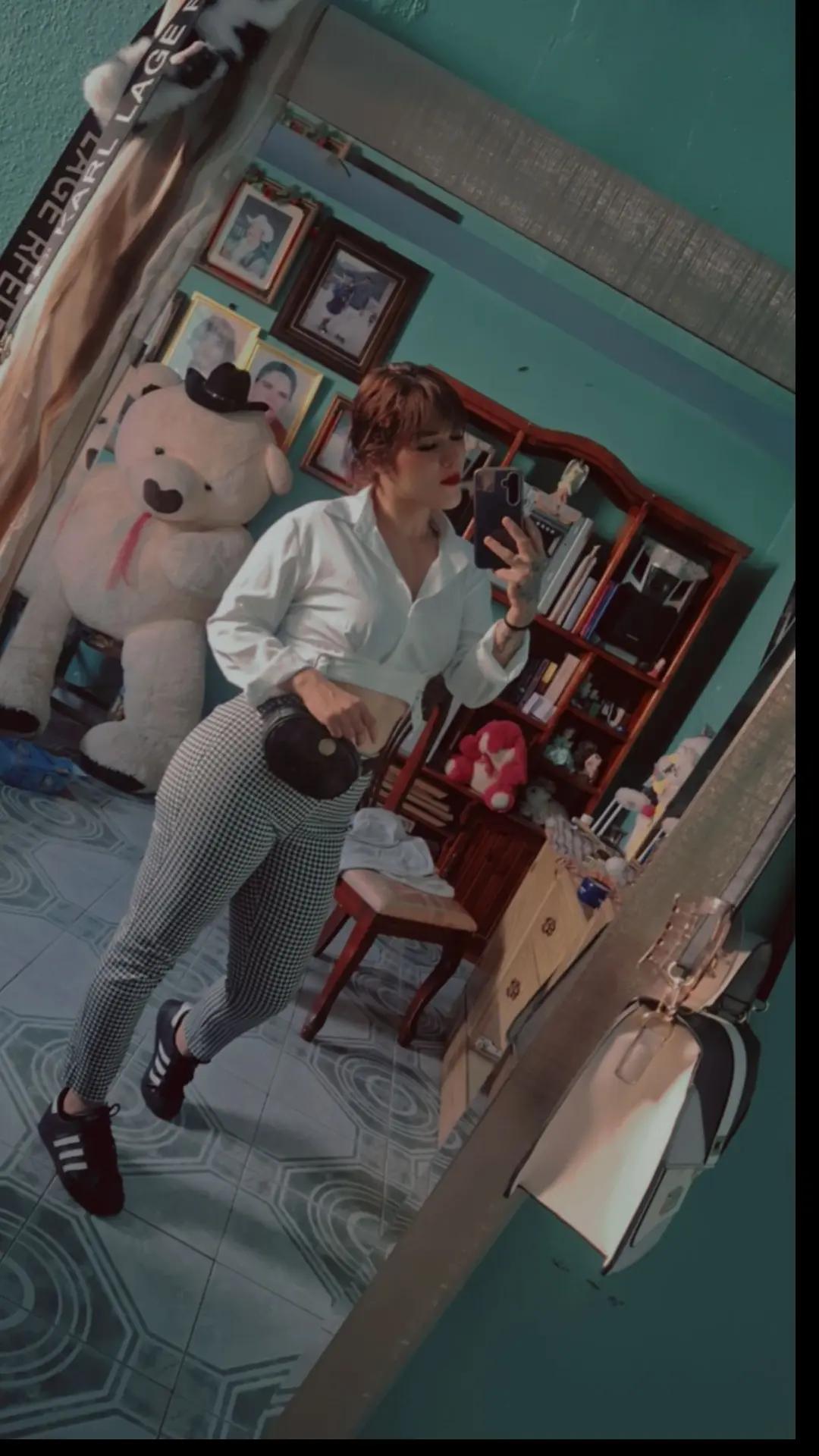 @Nah&iacute; Cdza