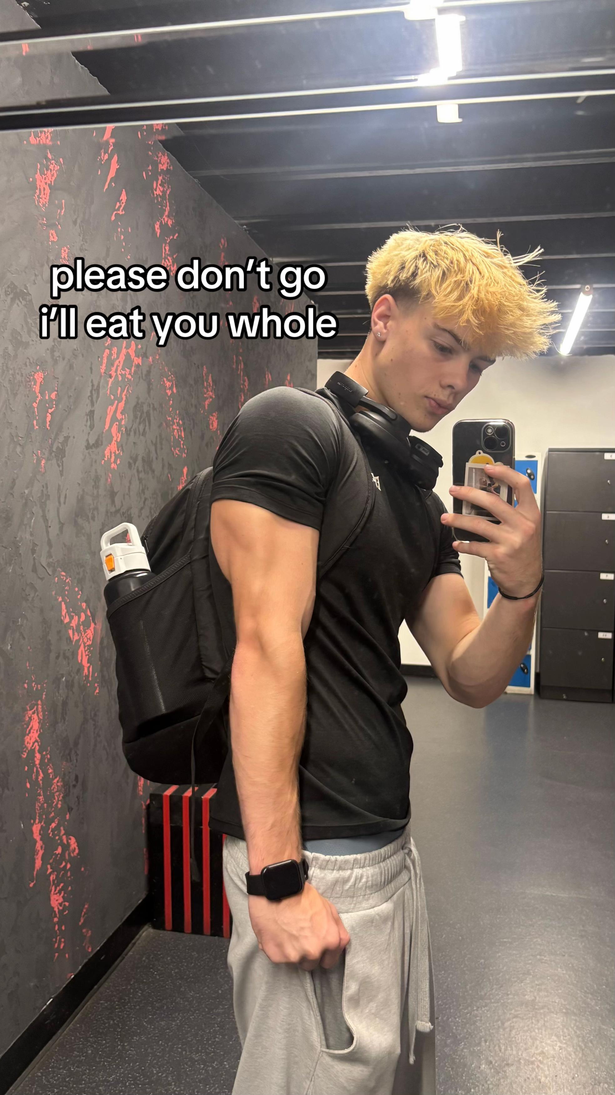 @zakcronick
