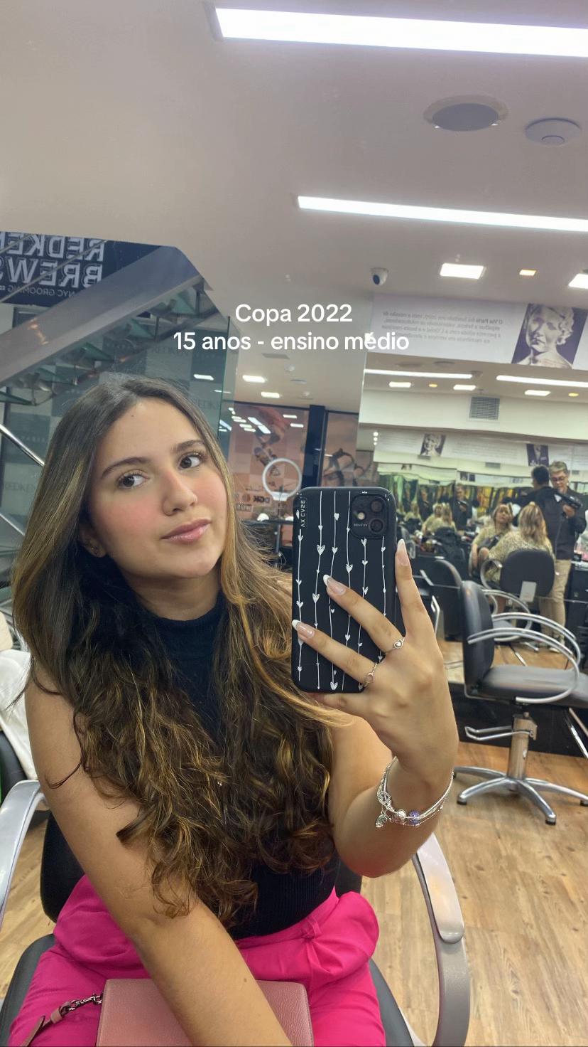 @Jú