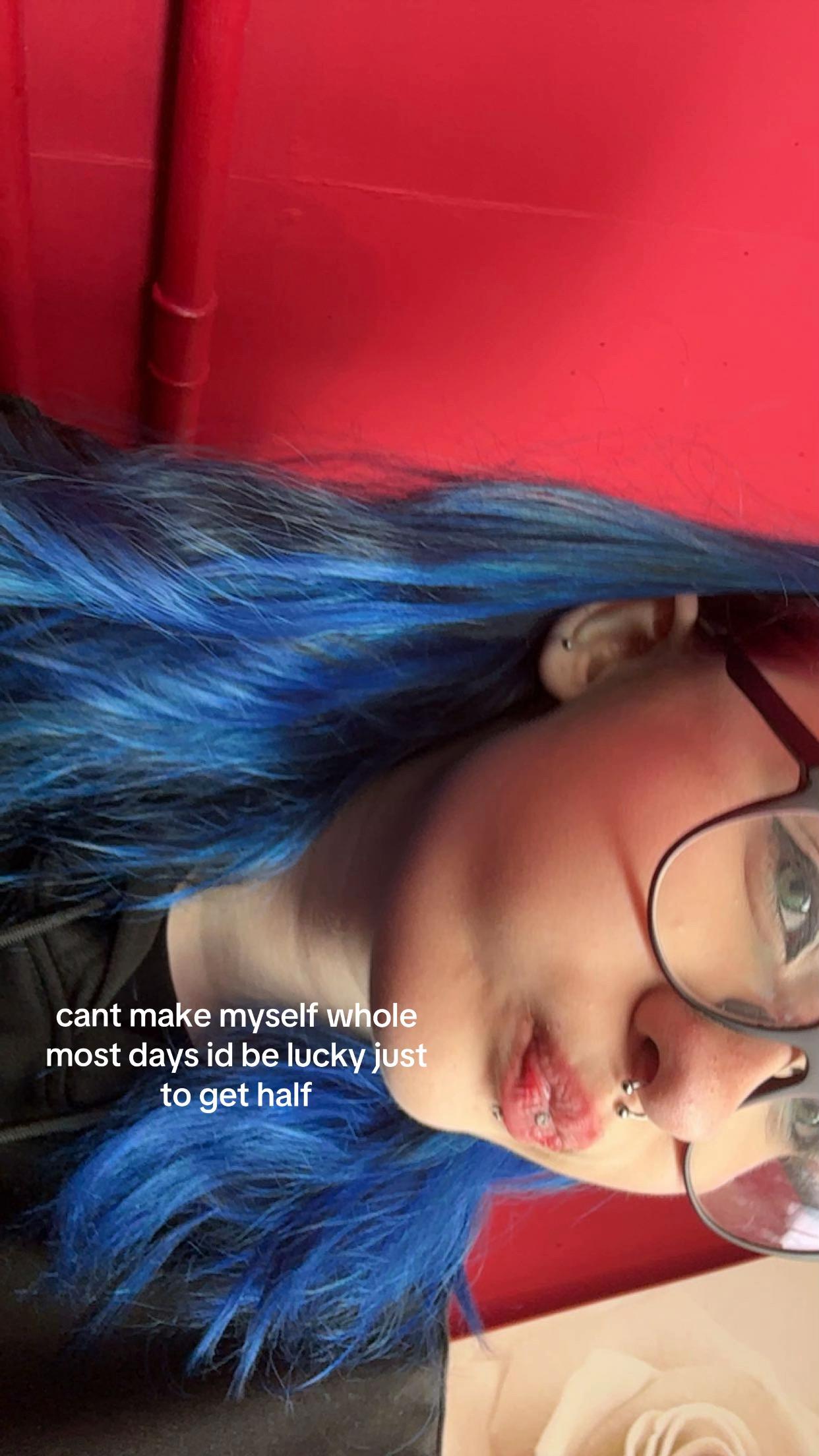 @️