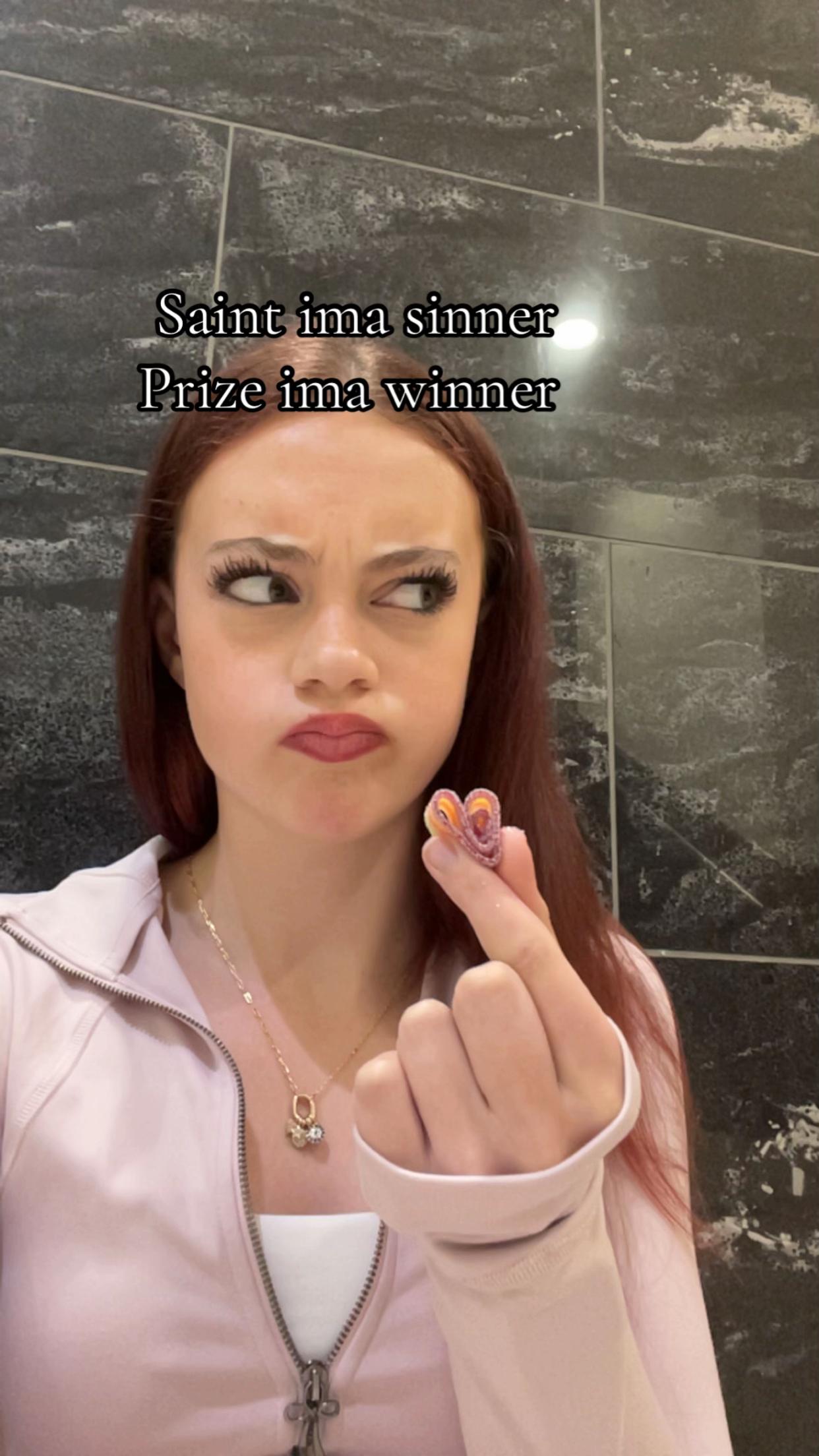 @𝓛𝓲𝓵𝔂 𝓪𝓷𝓷