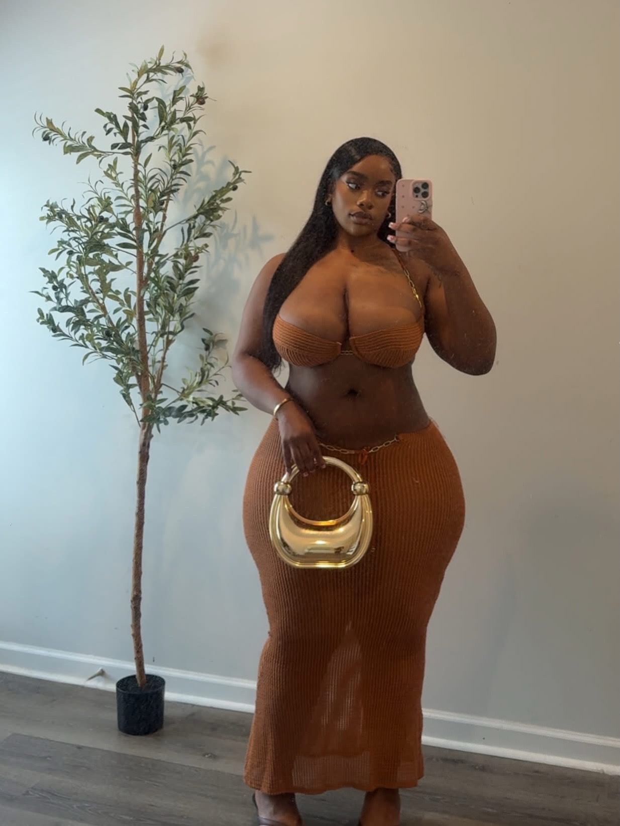 @AfricanBeauty