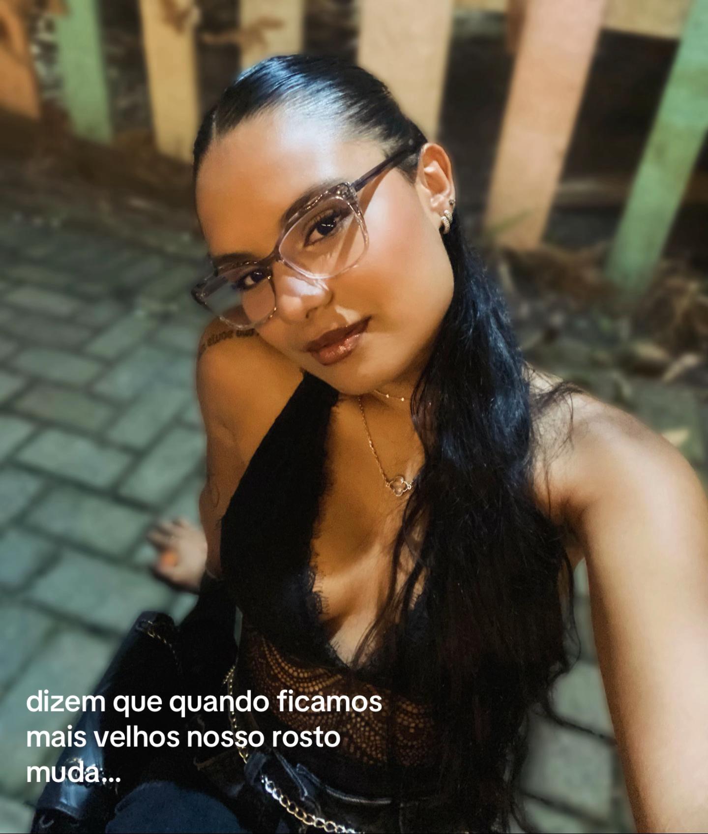@Ana