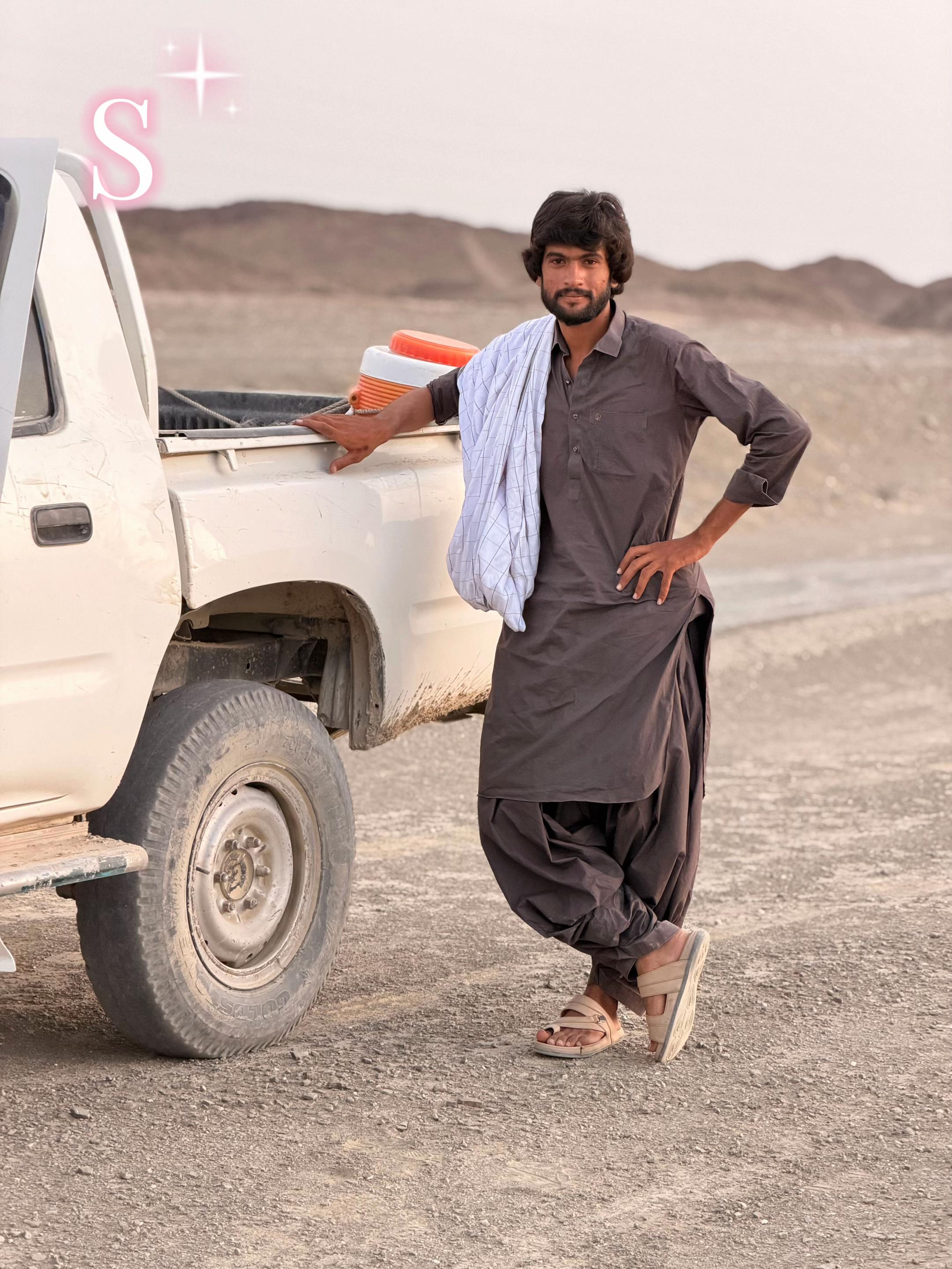 @huzaif_085