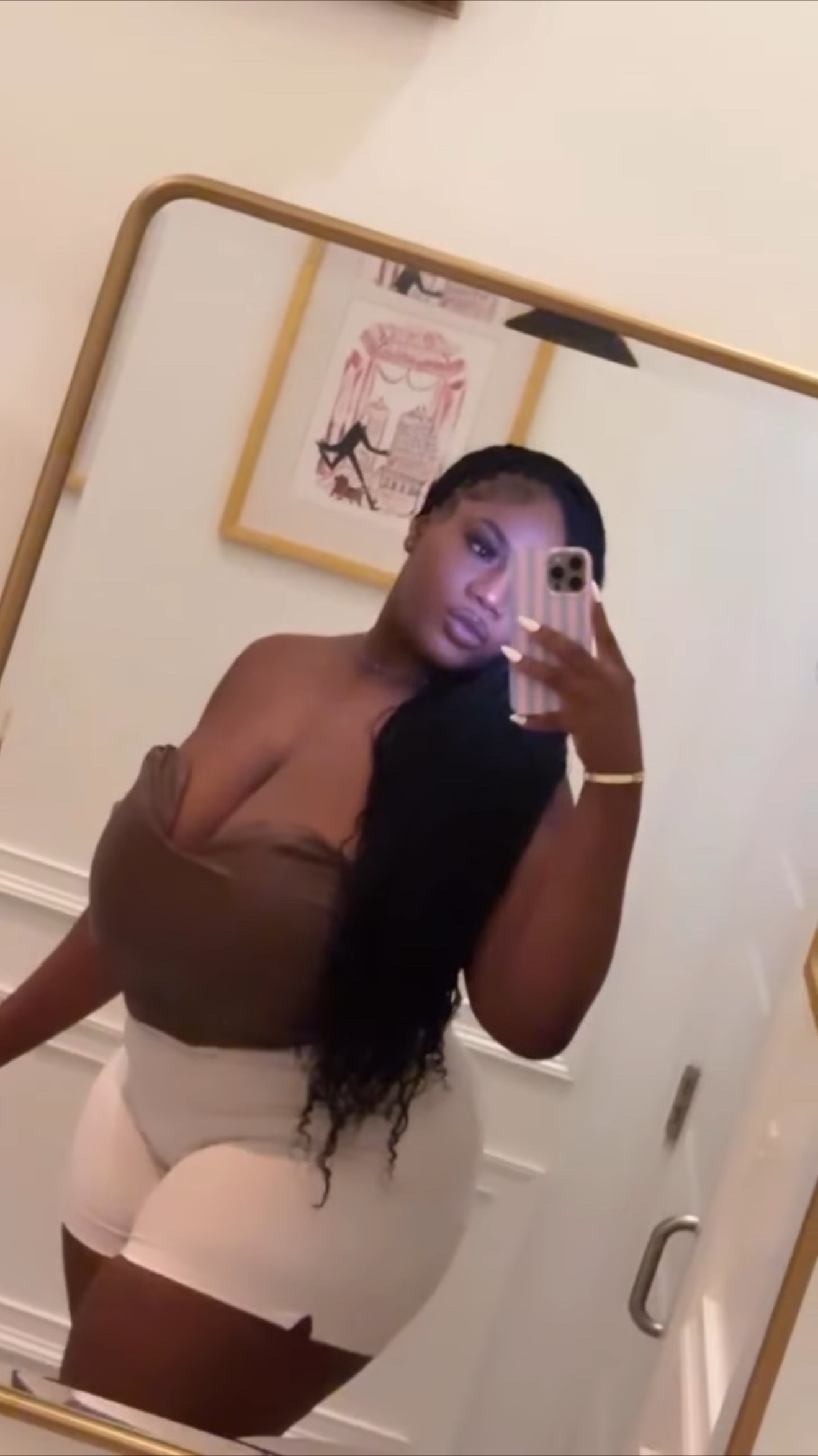 @_manoucheca