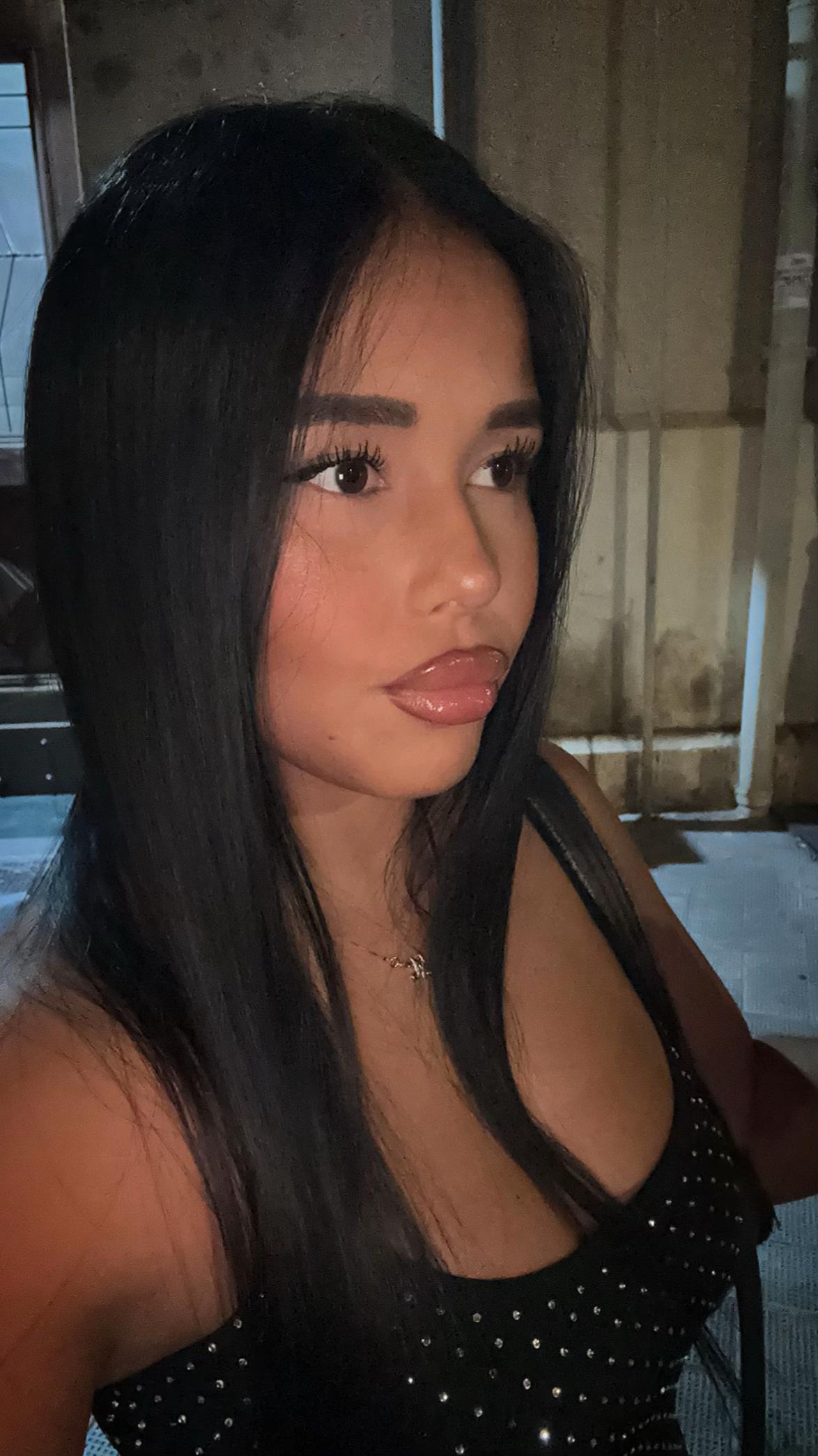 @Nicolecamacho02_
