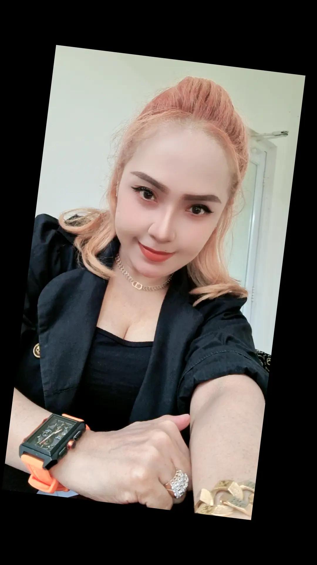@OchiieeFashion