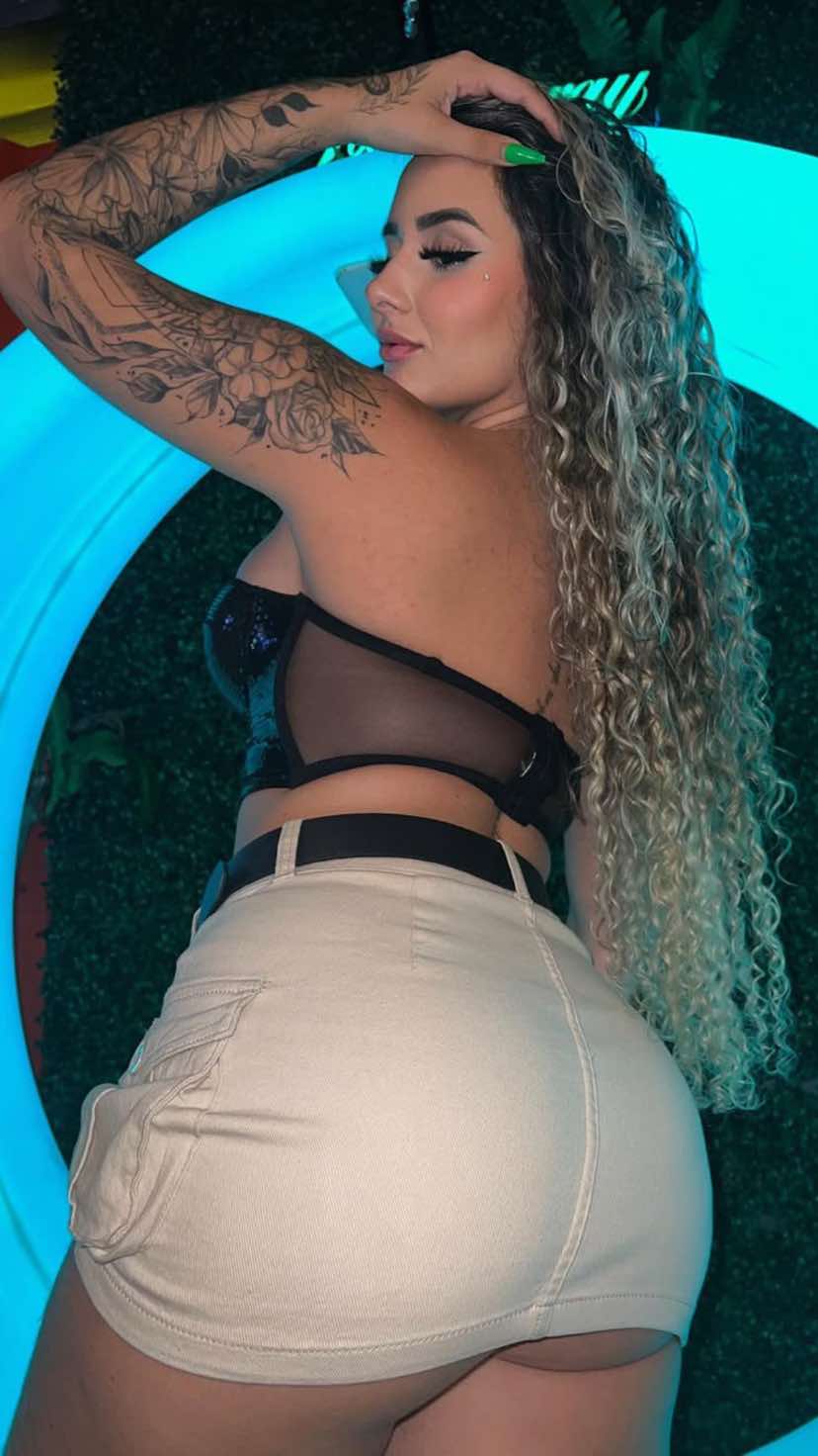 @Lara Emanuelle
