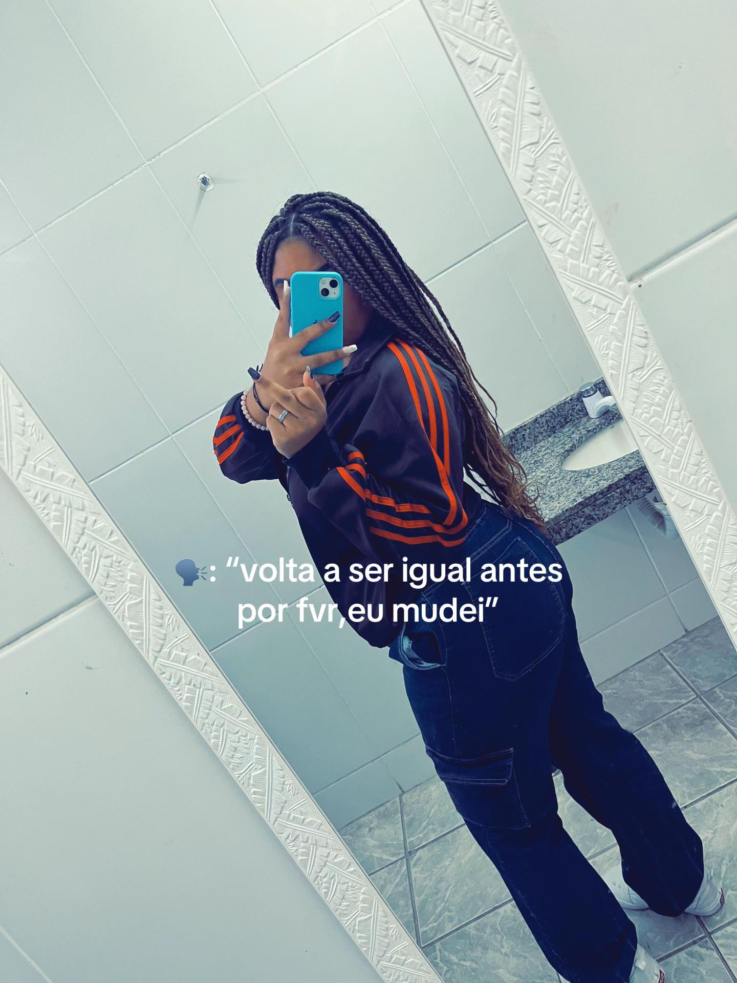 @ajuliaoficial_