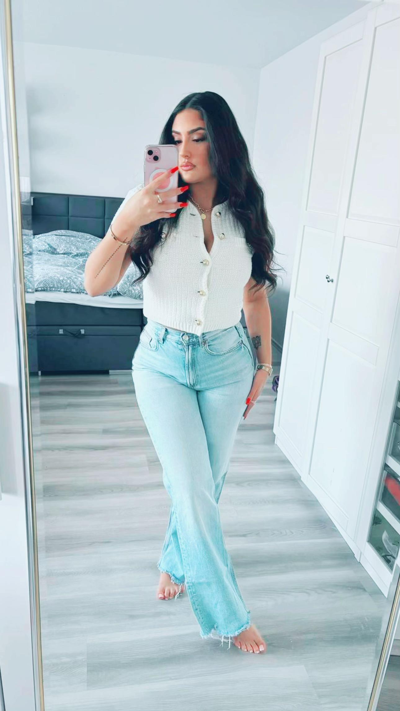 @madalina_aandrei0
