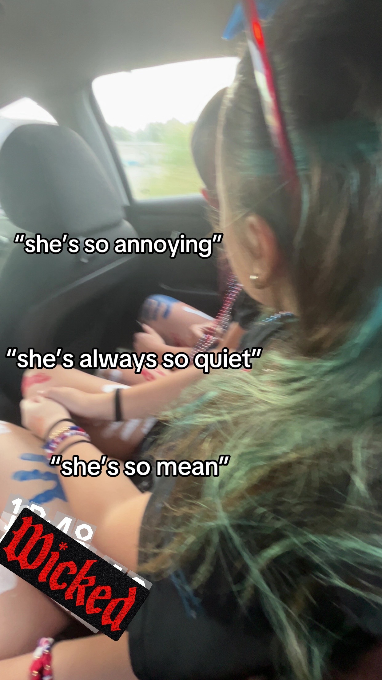 @😹