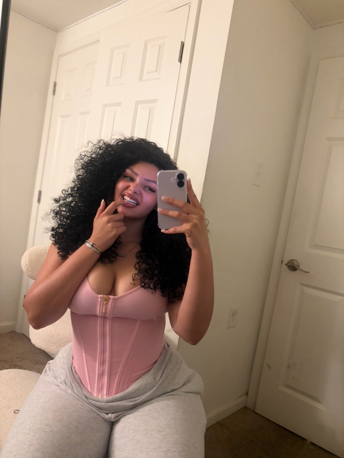 @Miaroseee