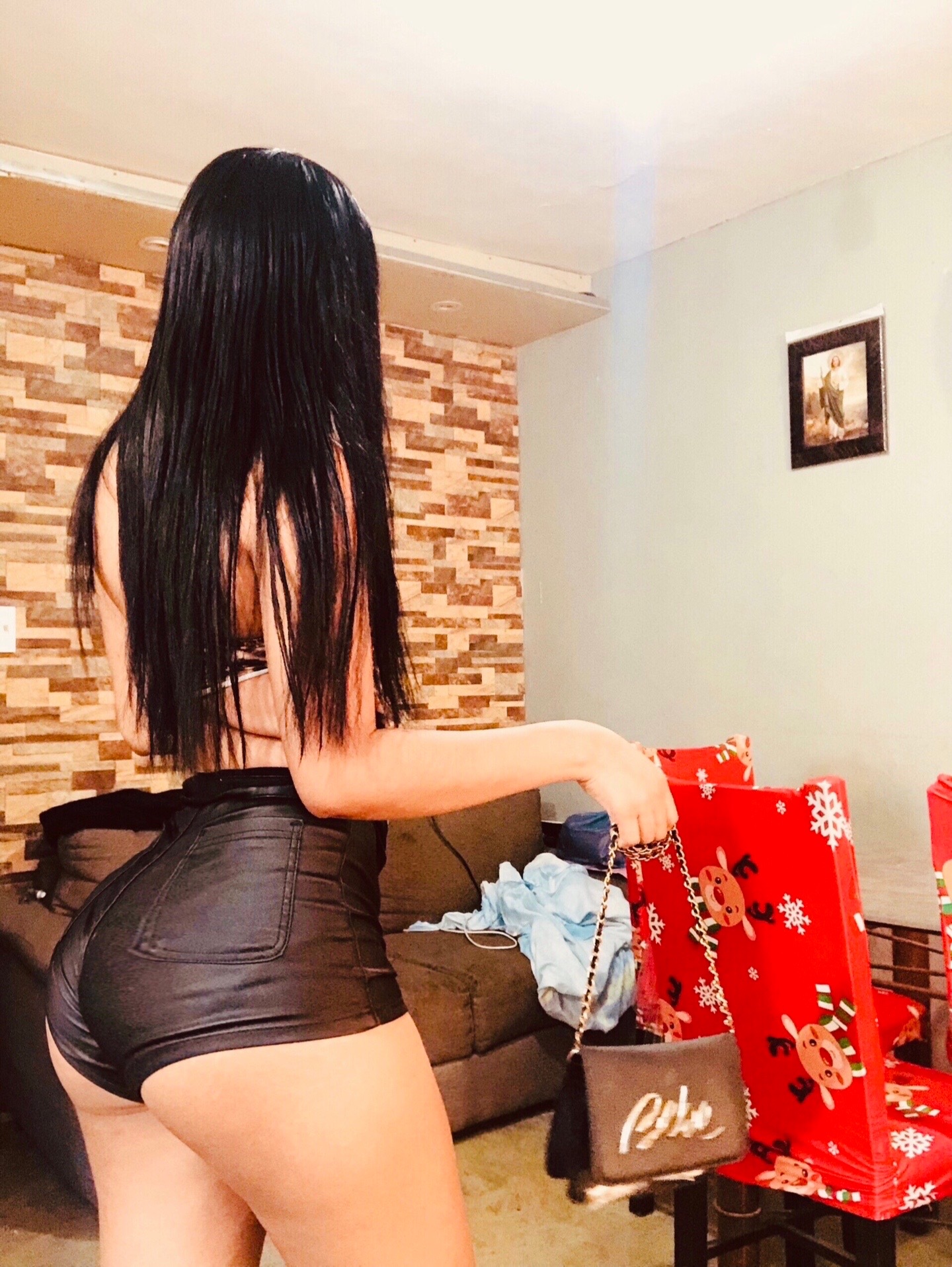 @user98361956429