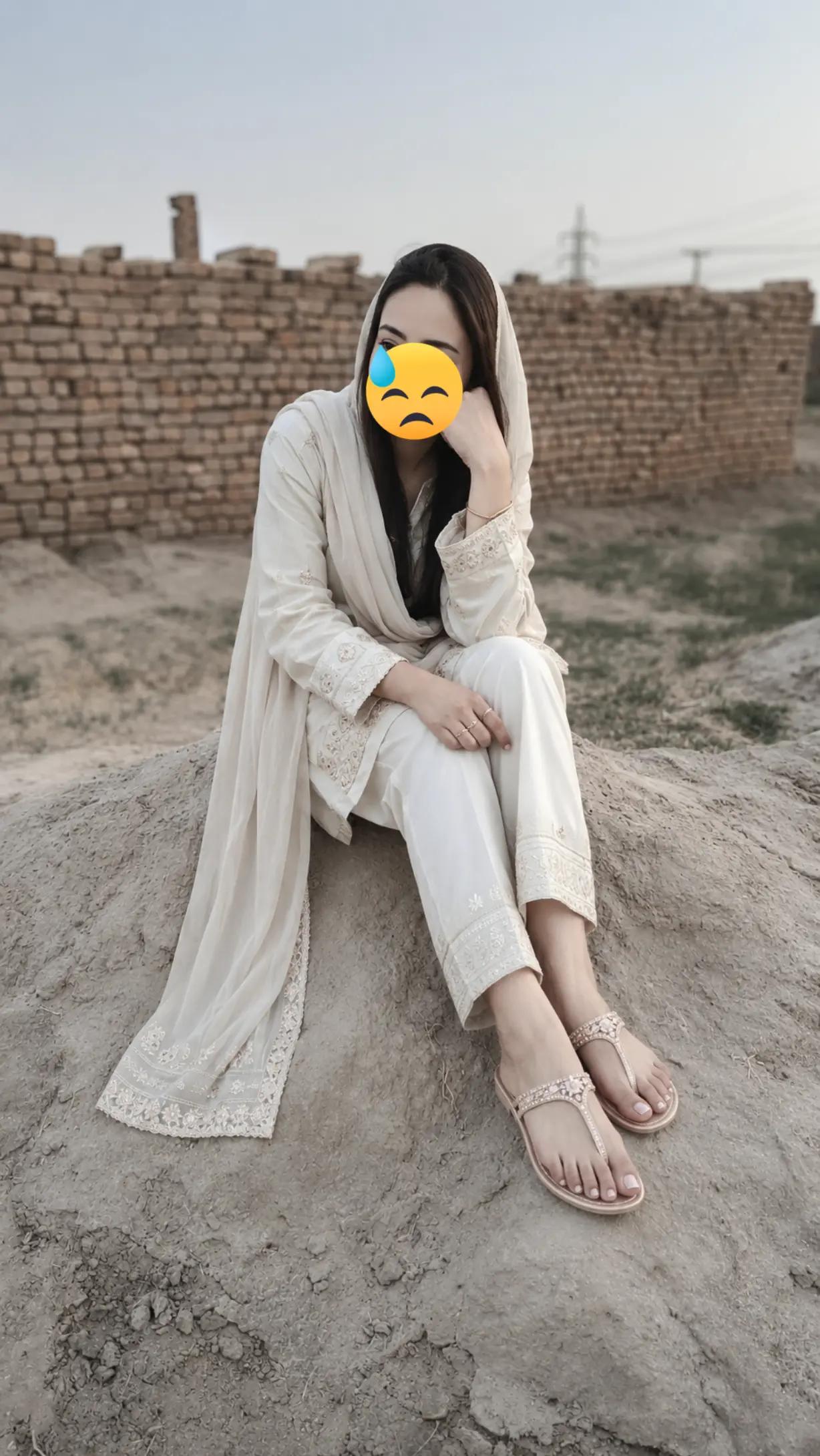 @کوئی اپنا نہیں💔