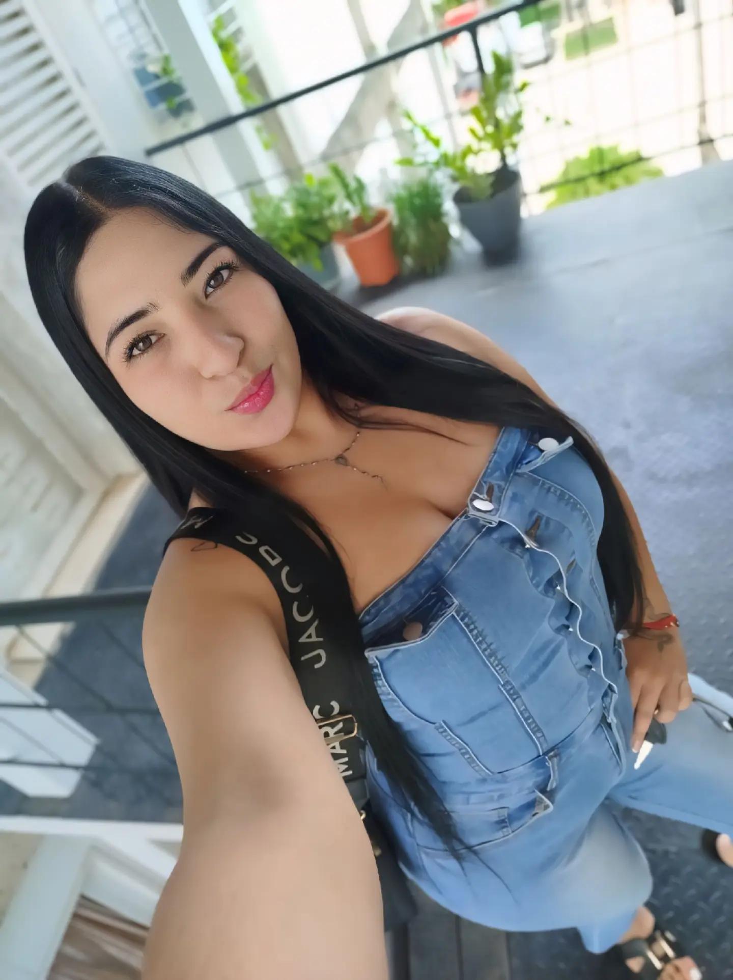 @Desiree08
