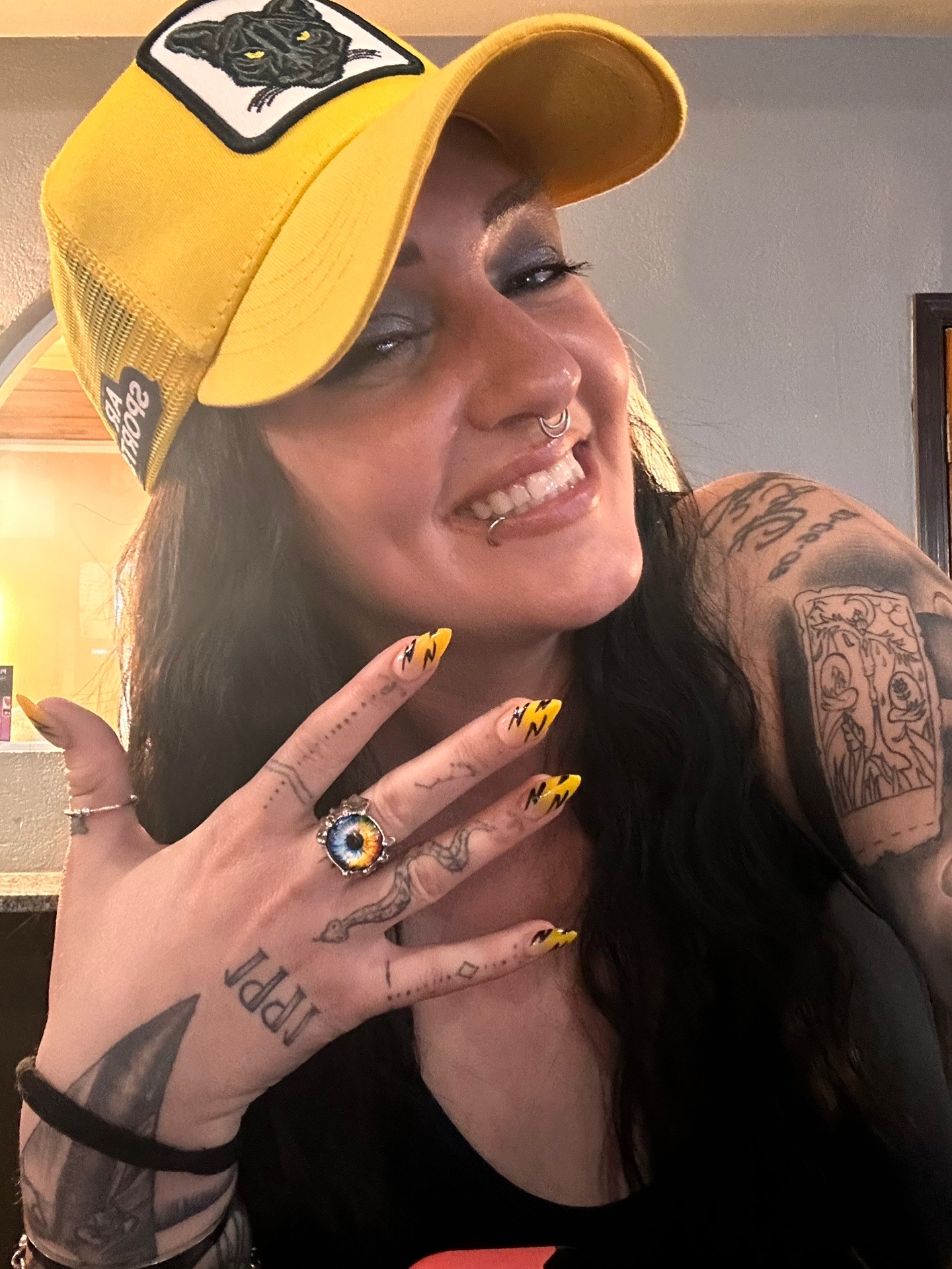 @Kayla 🤙🖤🤘