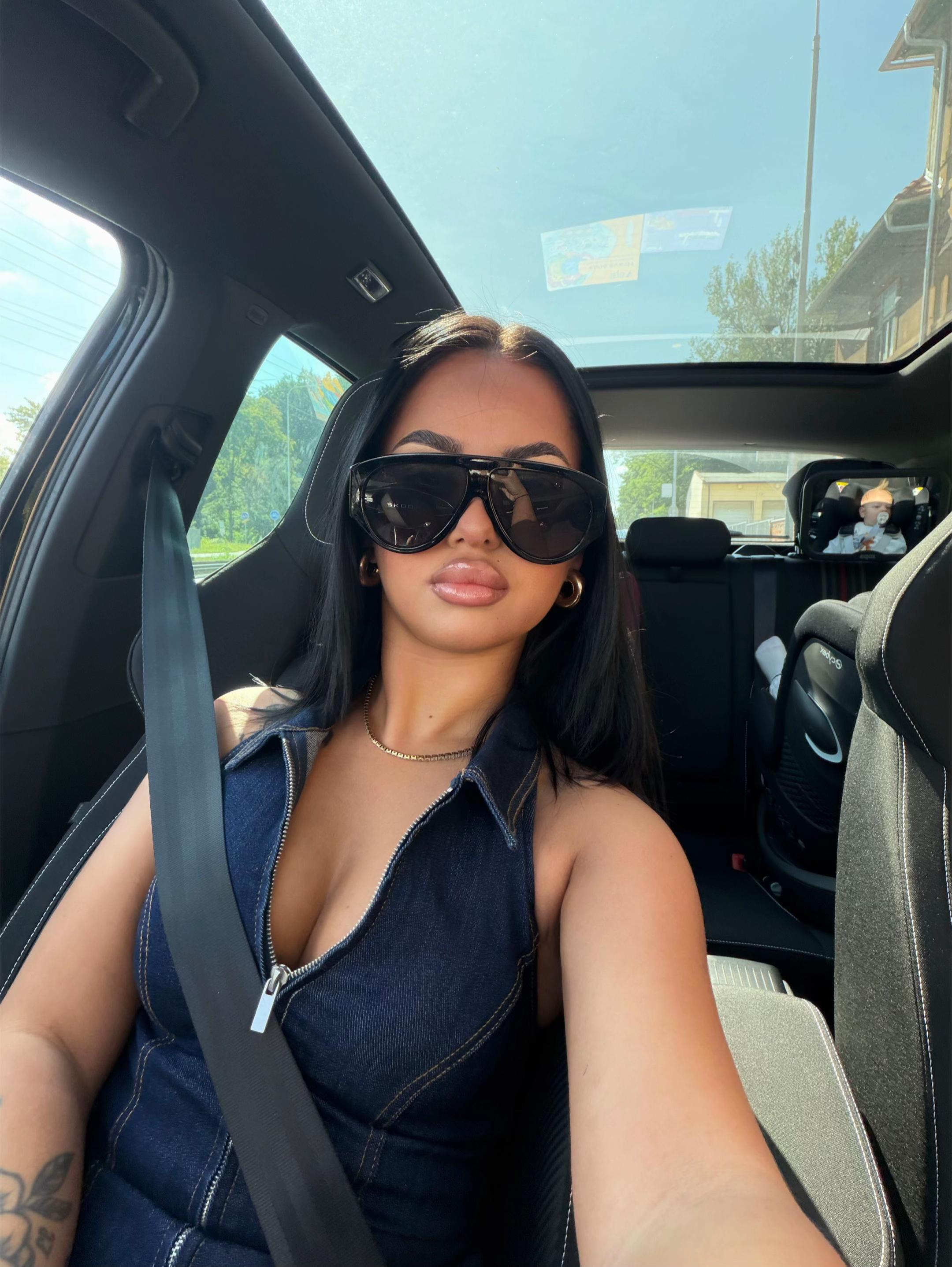 @Durisova_official