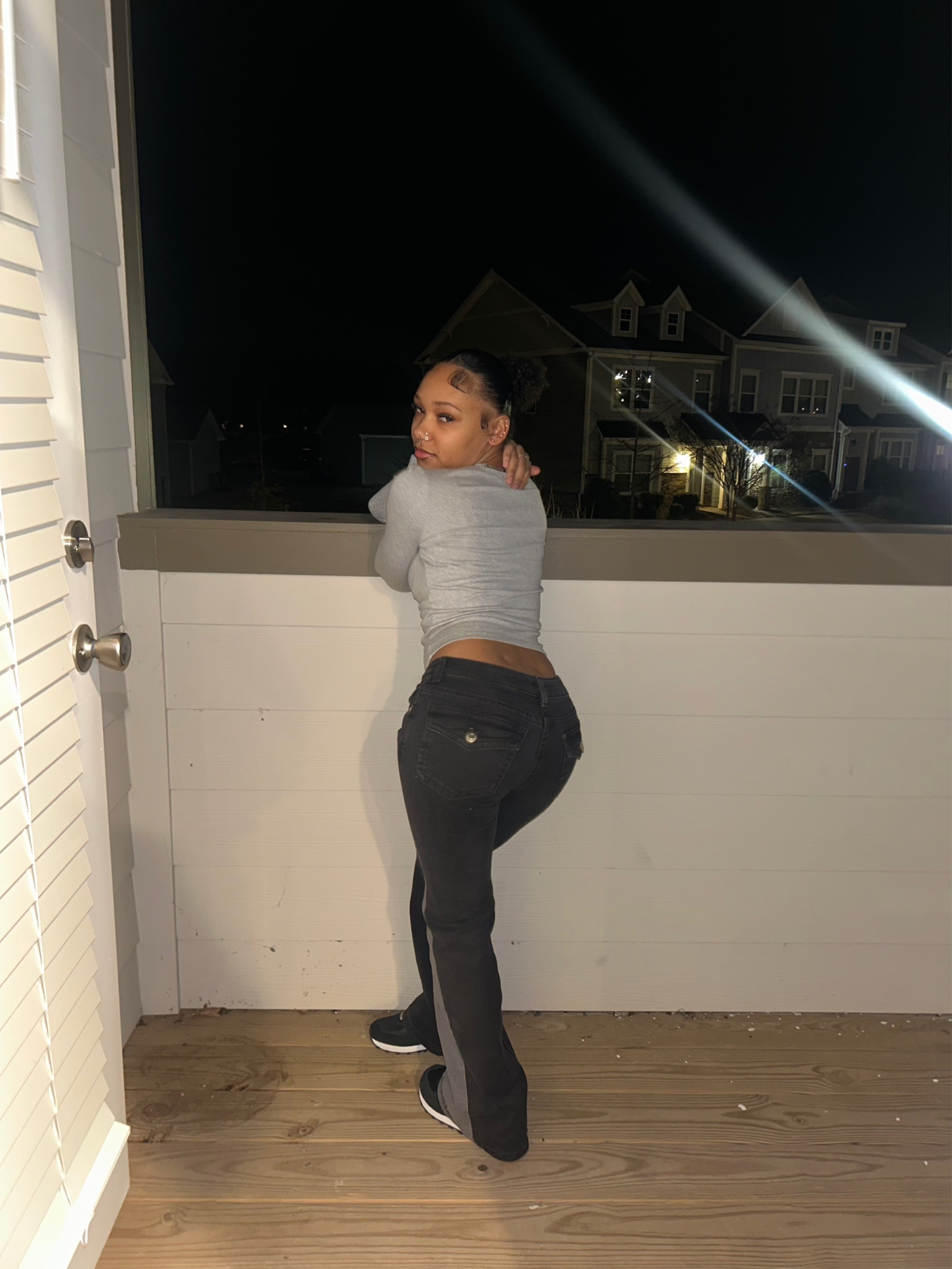 @deshontai
