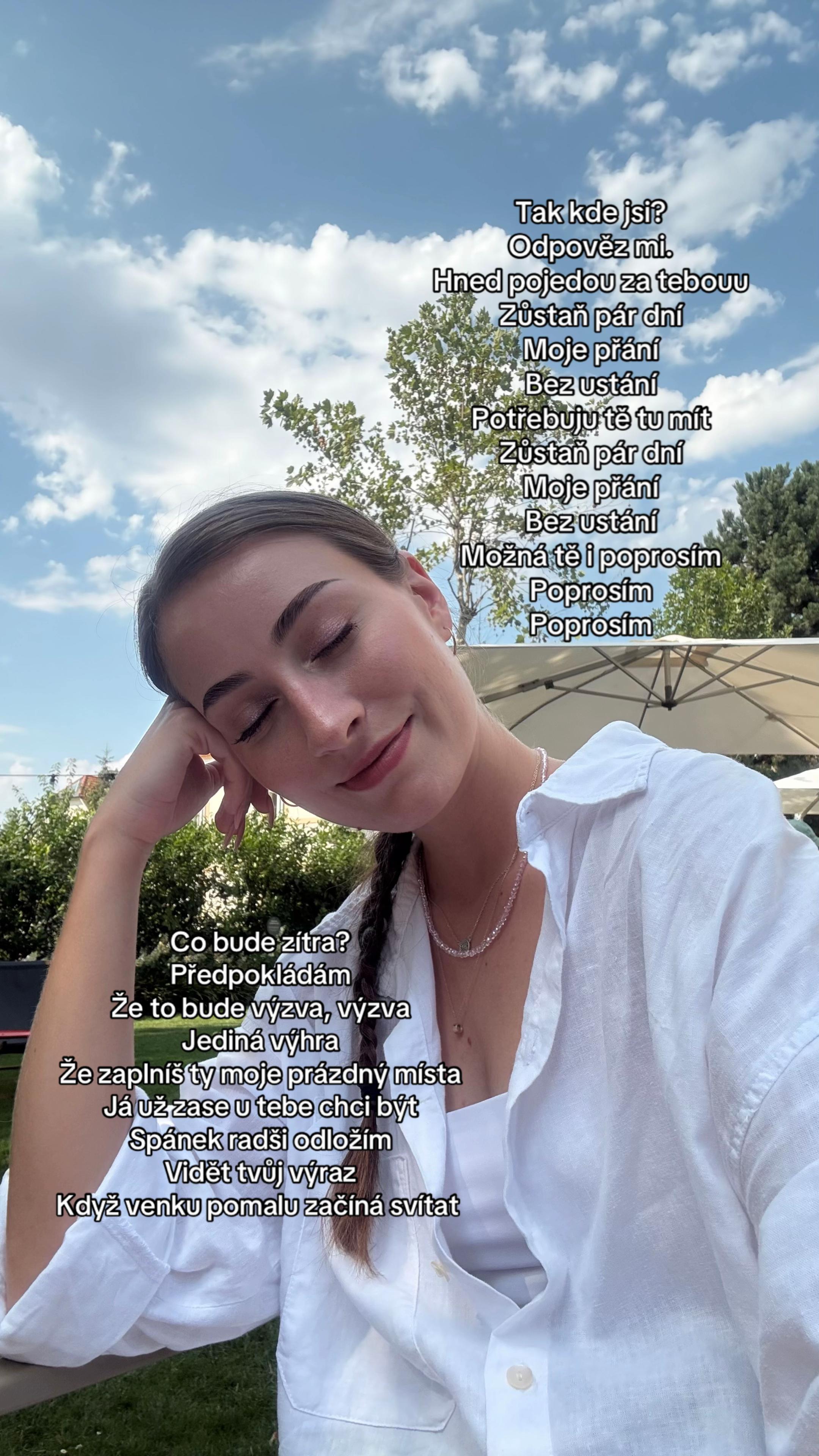 @Anika Menclová